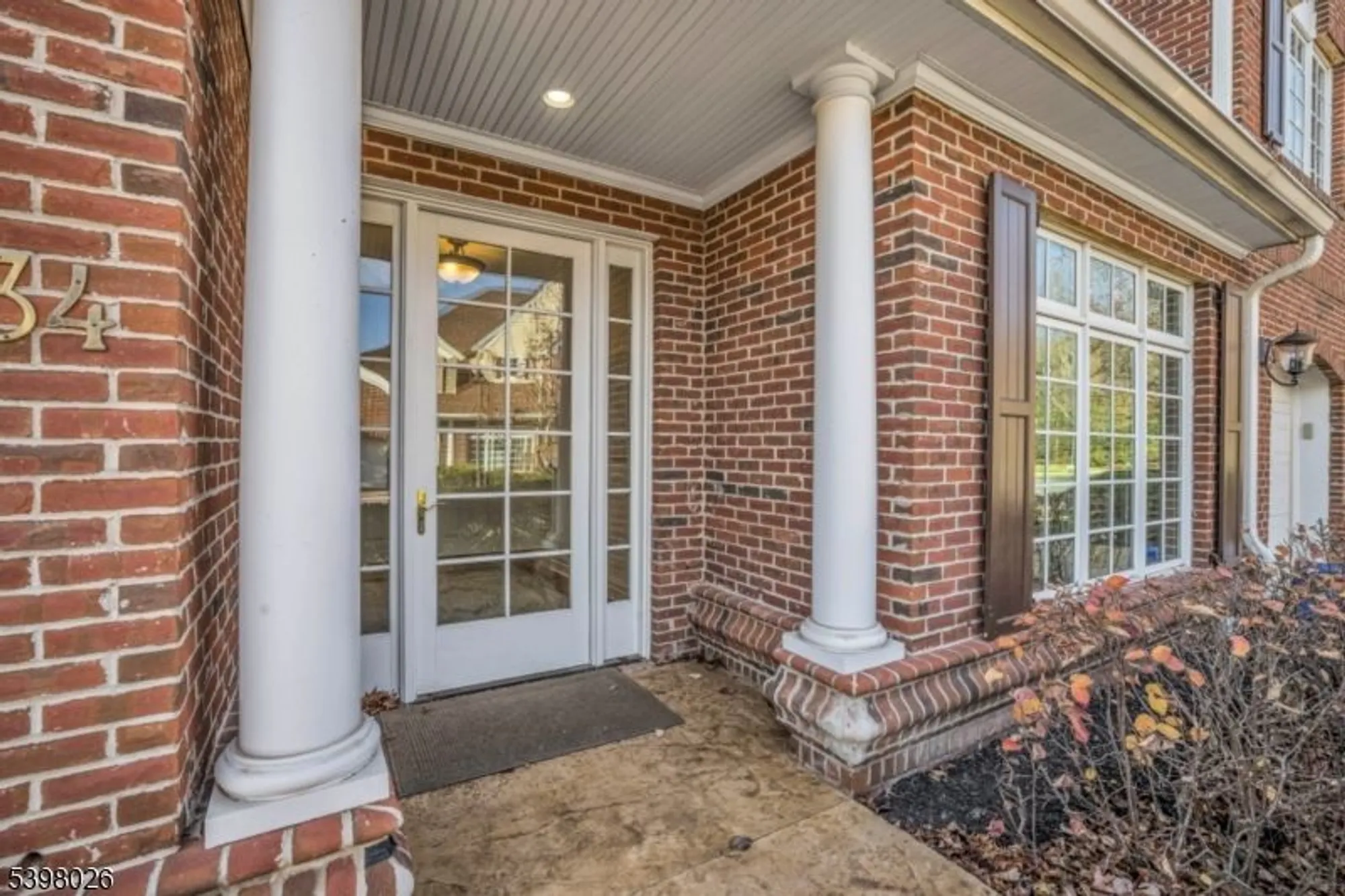 Property Slideshow image 17 of 19 | 34 schmidt cir, Watchung, NJ, 07069