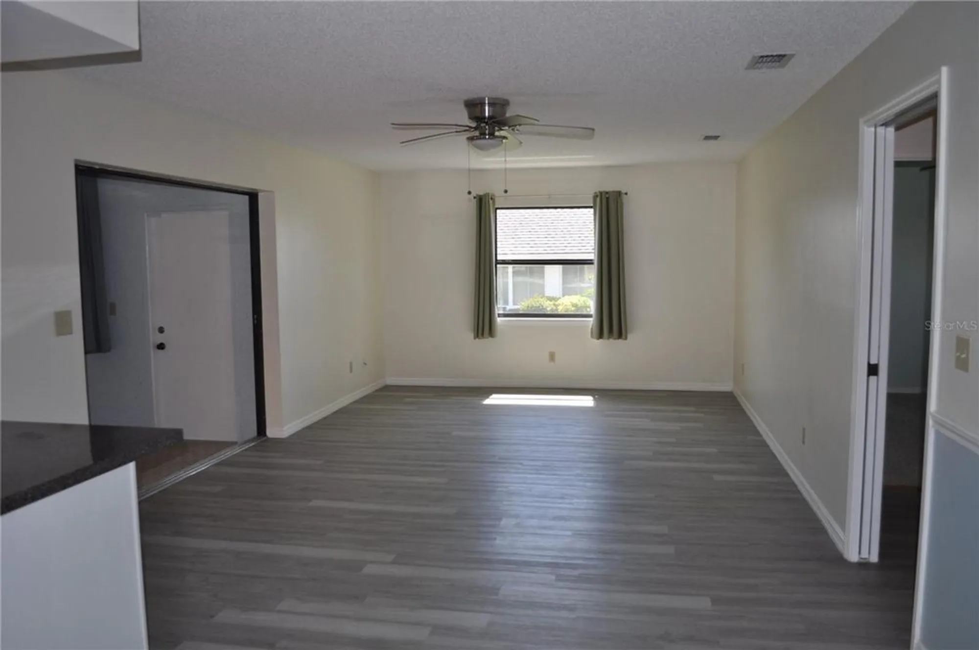 Property Slideshow image 6 of 11 | 721 elkhorn rd, Sun City Center, FL, 33573