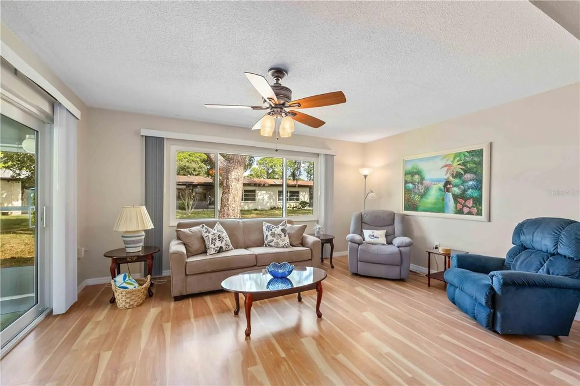 Property Slideshow image 14 of 51 | 3527 silver pine ct # 82, Sarasota, FL, 34231
