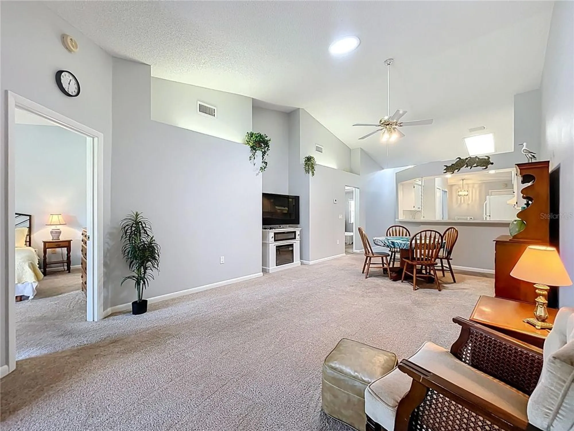 Property Slideshow image 19 of 55 | 5530 rosewall cir, Leesburg, FL, 34748