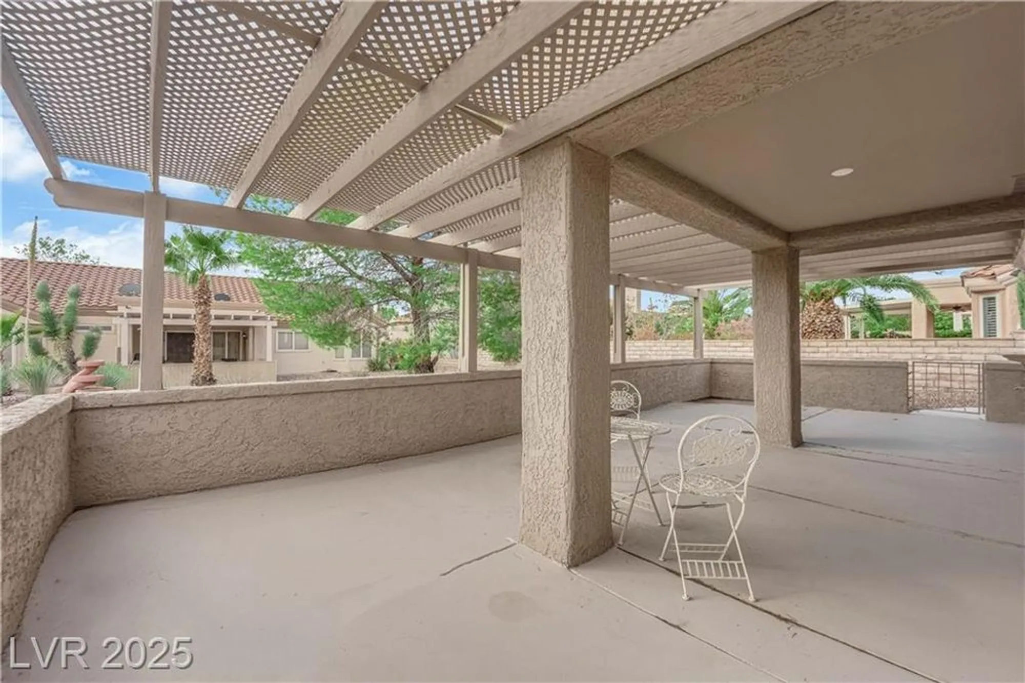 Property Slideshow image 21 of 27 | 8801 villa ridge dr, Las Vegas, NV, 89134