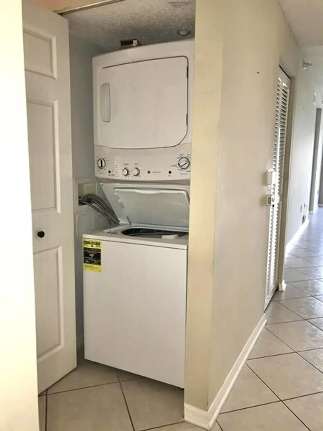 Property Slideshow image 17 of 45 | 7647 southampton ter 110, Tamarac, FL, 33321