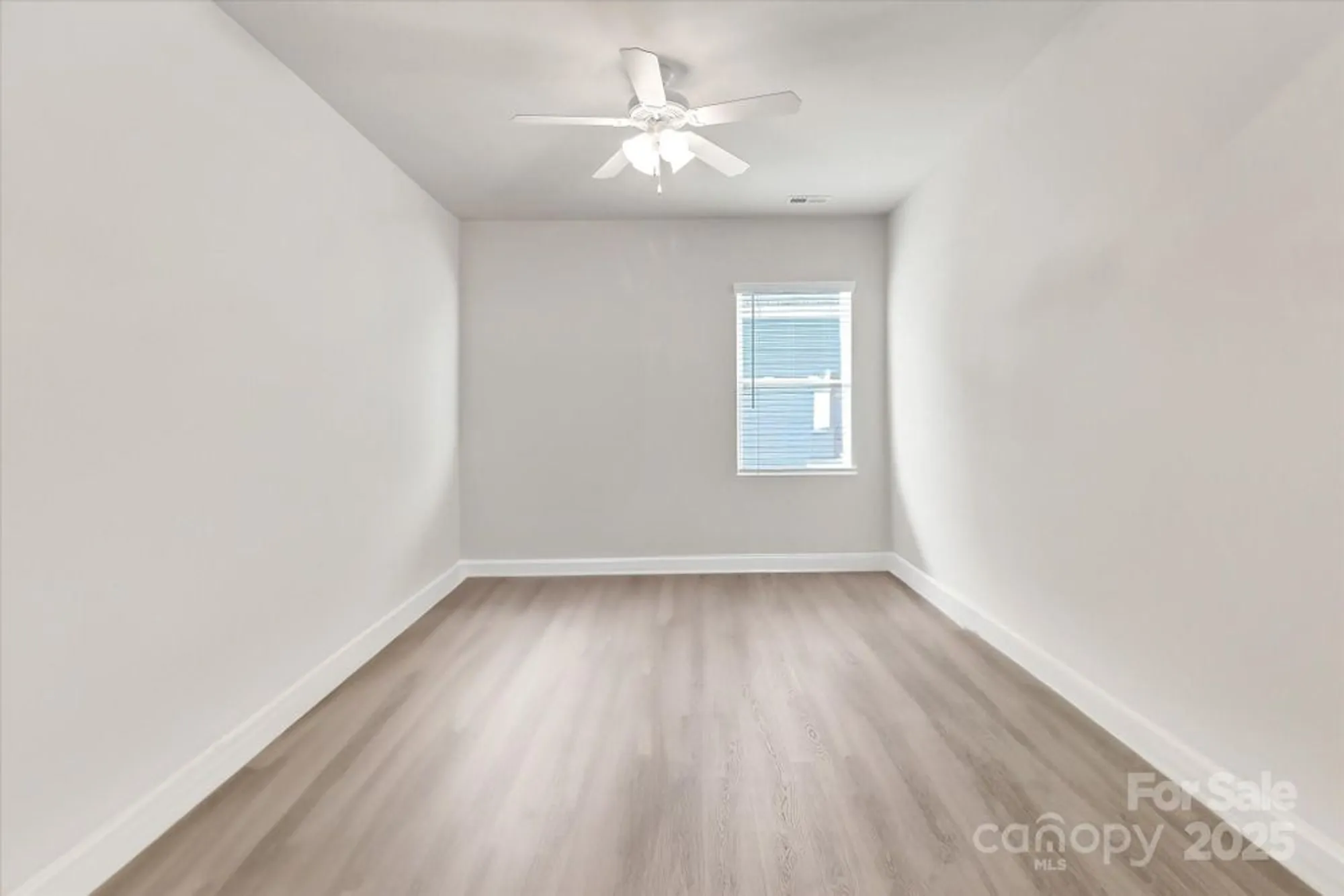 Property Slideshow image 11 of 43 | 2026 bonds ln, Fort Mill, SC, 29715