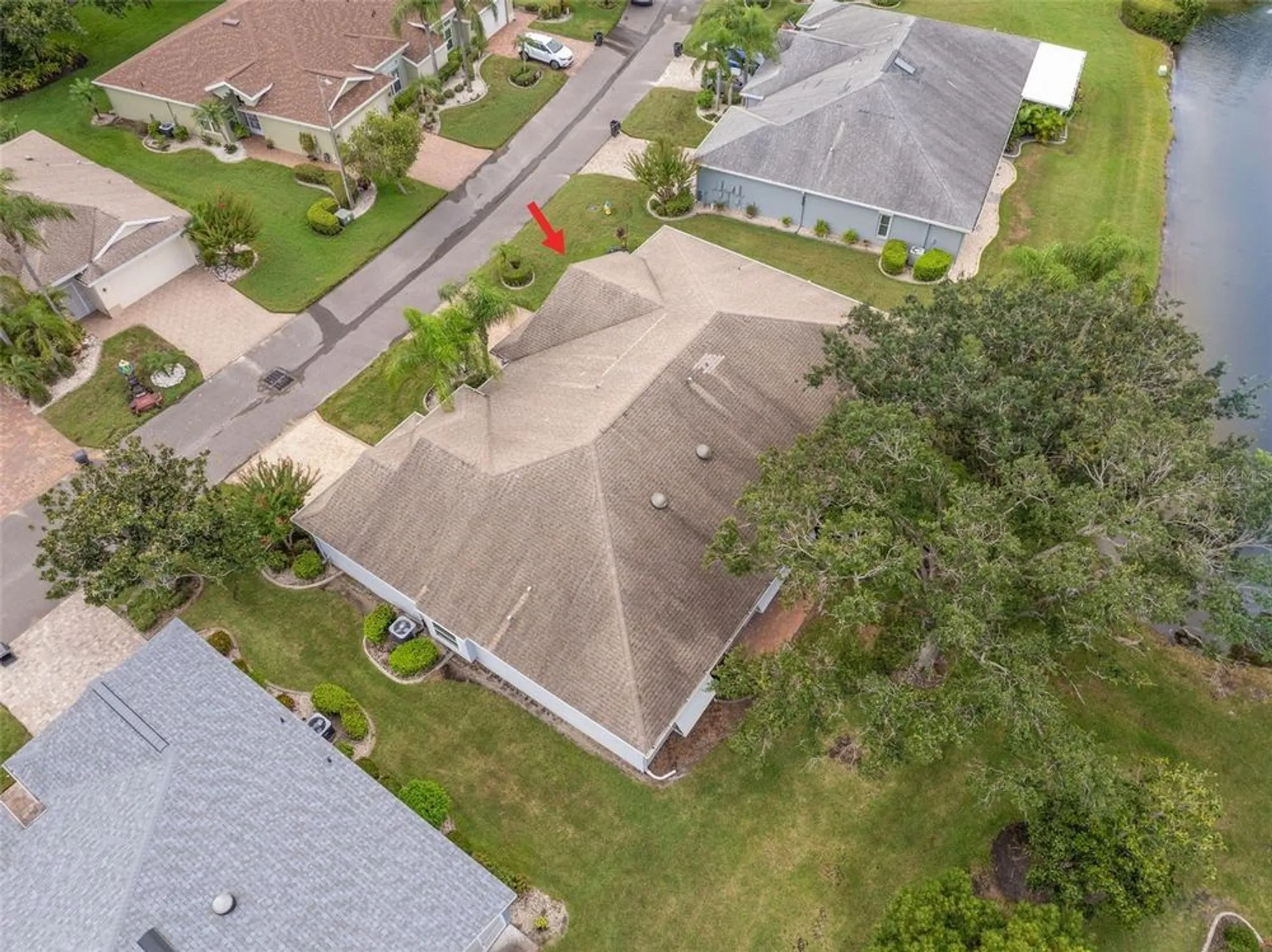 Property Slideshow image 41 of 61 | 713 manchester woods dr, Sun City Center, FL, 33573