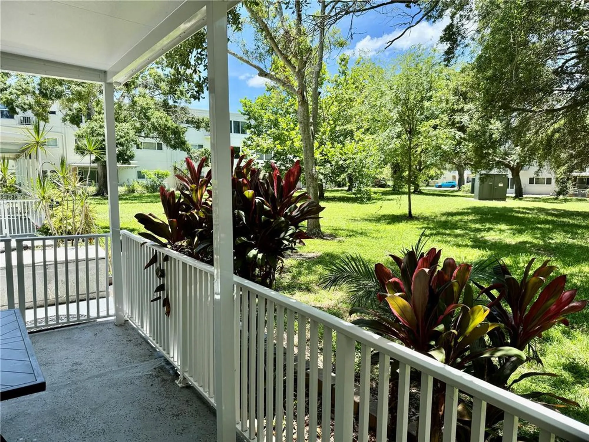 Property Slideshow image 36 of 49 | 2293 swedish dr 21, Clearwater, FL, 33763
