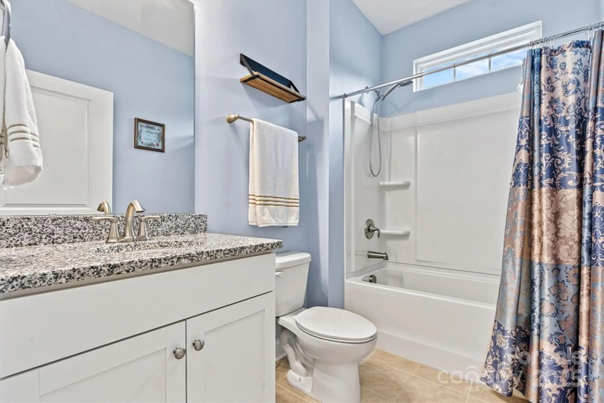 Property Slideshow image 34 of 45 | 3678 norman view dr, Sherrills Ford, NC, 28673