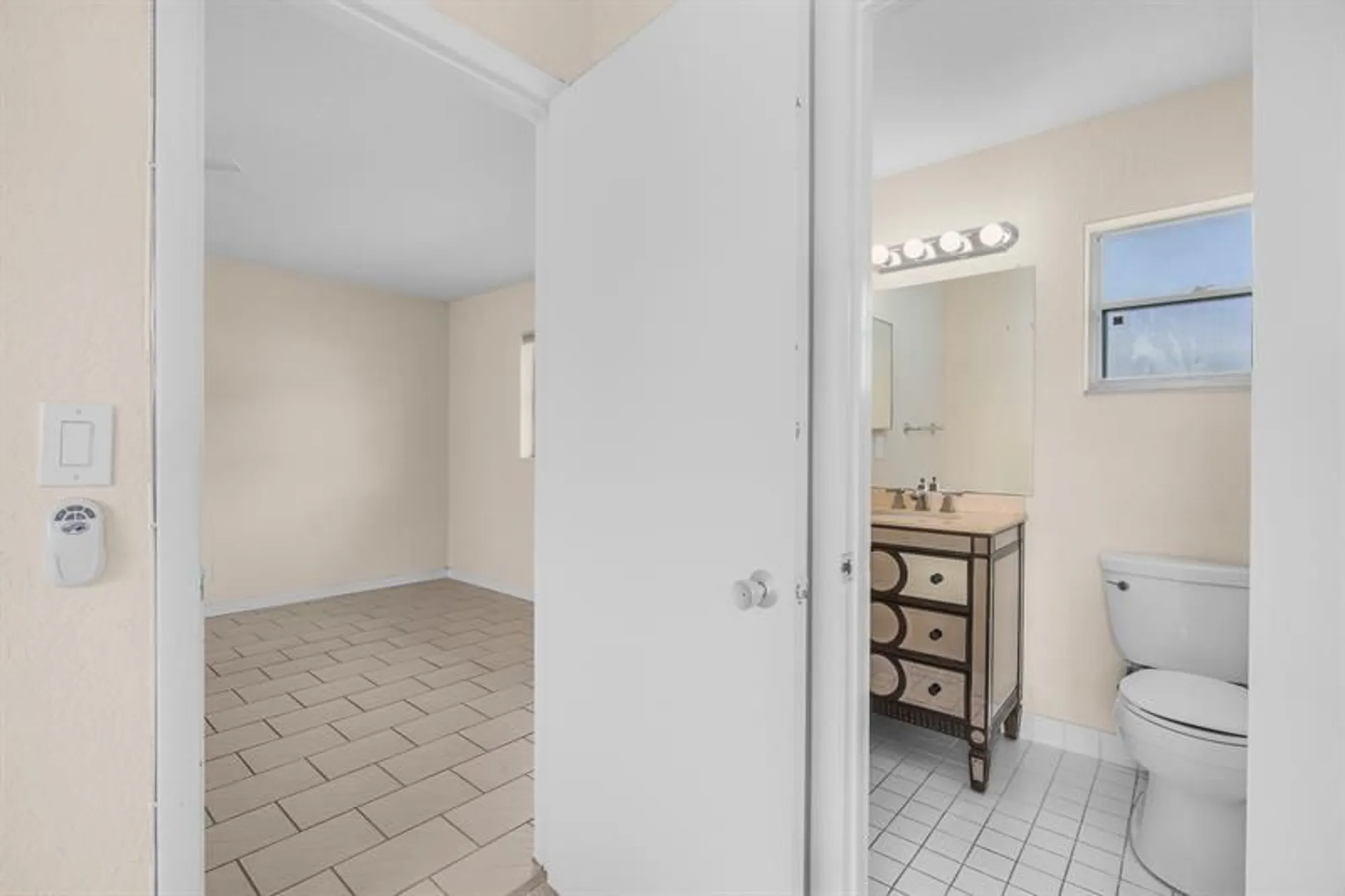 Property Slideshow image 28 of 51 | 8826 nw 13th st, Plantation, FL, 33322