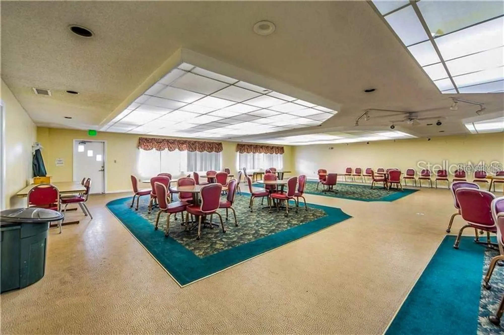 Property Slideshow image 48 of 72 | 5660 80th st n unit a303, St Petersburg, FL, 33709