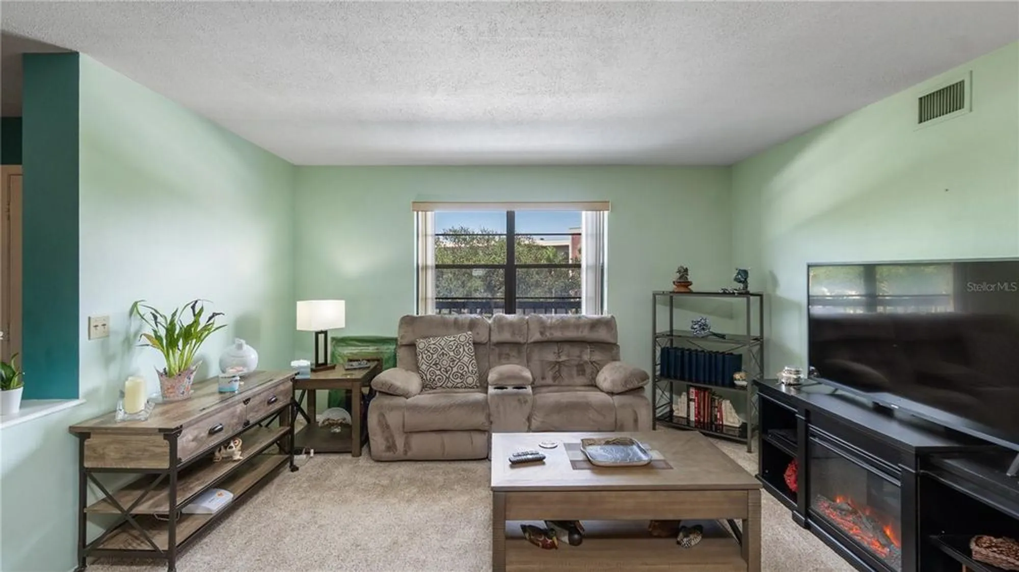 Property Slideshow image 8 of 31 | 8198 terrace garden dr n unit 304, St Petersburg, FL, 33709