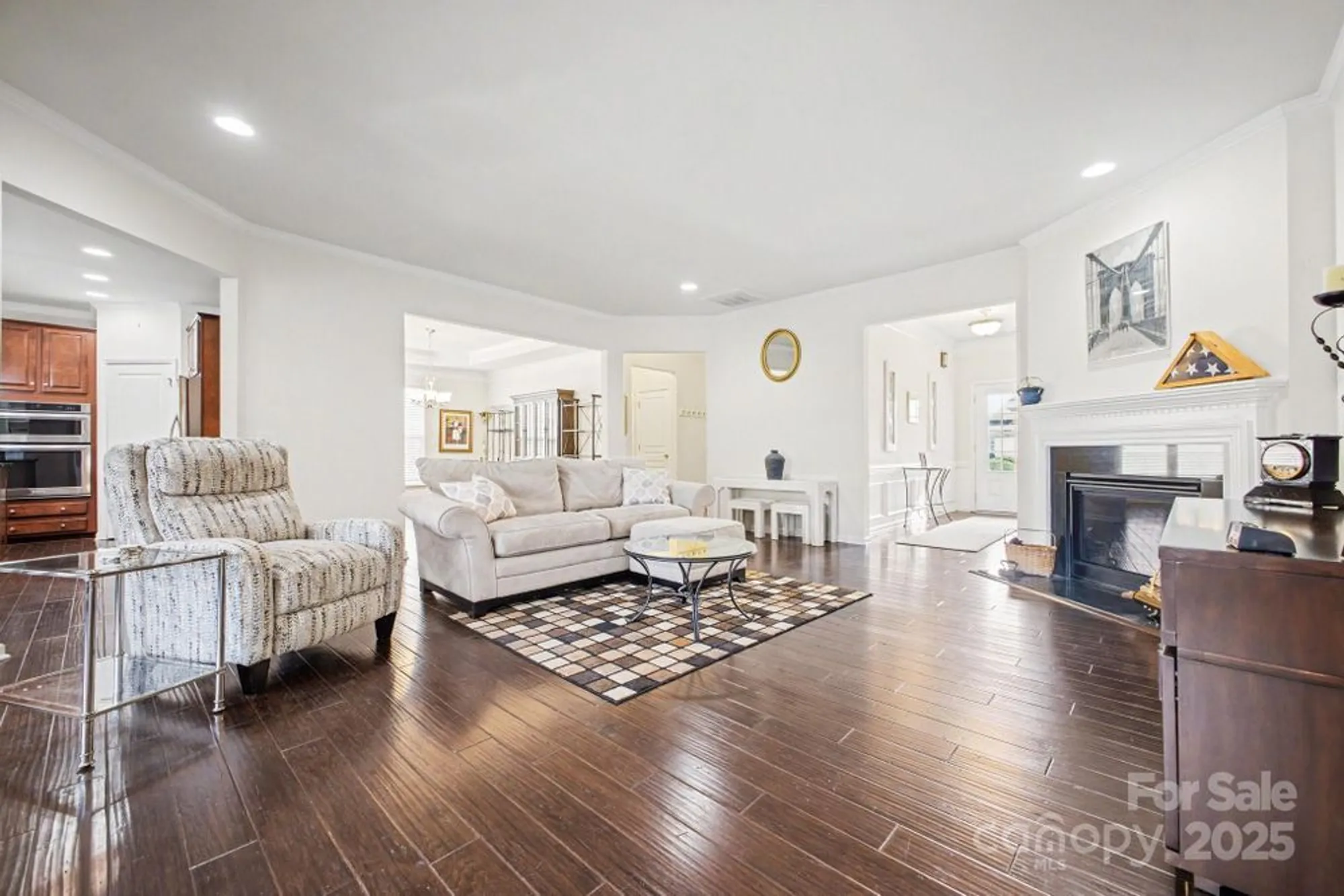 Property Slideshow image 8 of 37 | 2028 bronze leaf dr, Fort Mill, SC, 29707