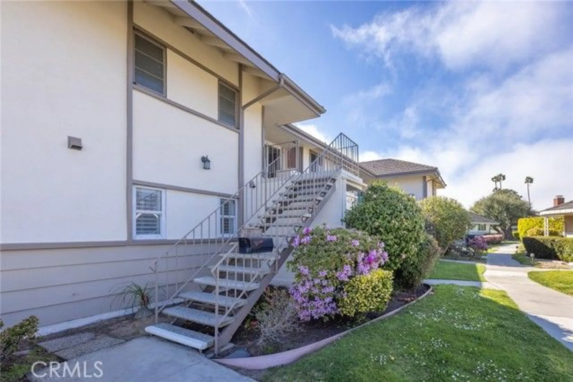 Property Slideshow image 3 of 42 | 23026 nadine cir b, Torrance, CA, 90505