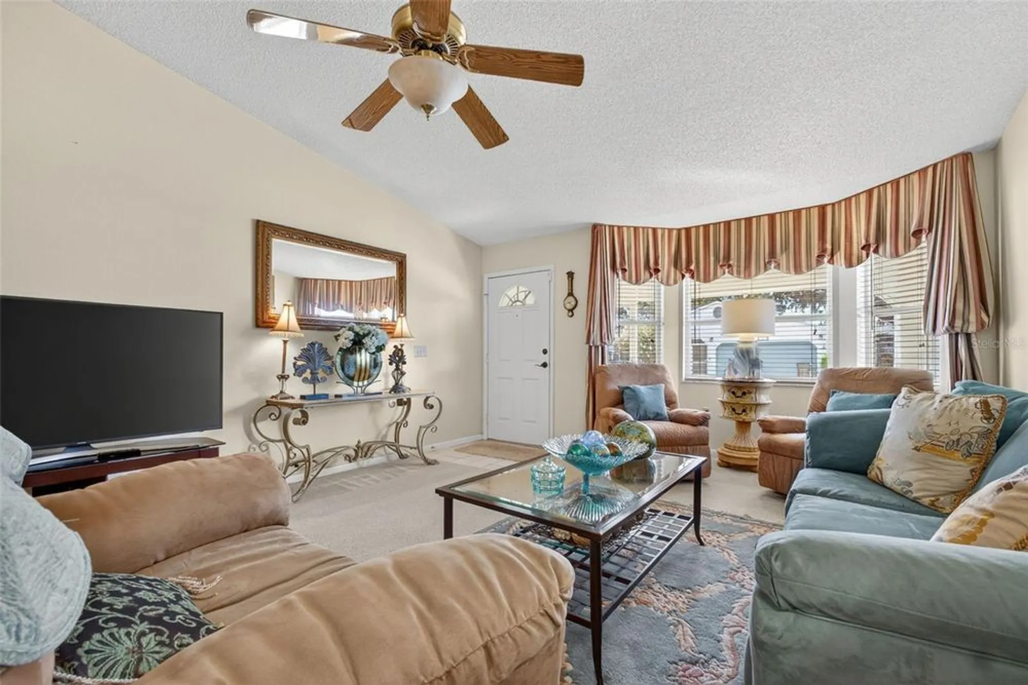 Property Slideshow image 5 of 57 | 1958 long boat dr, Lakeland, FL, 33810