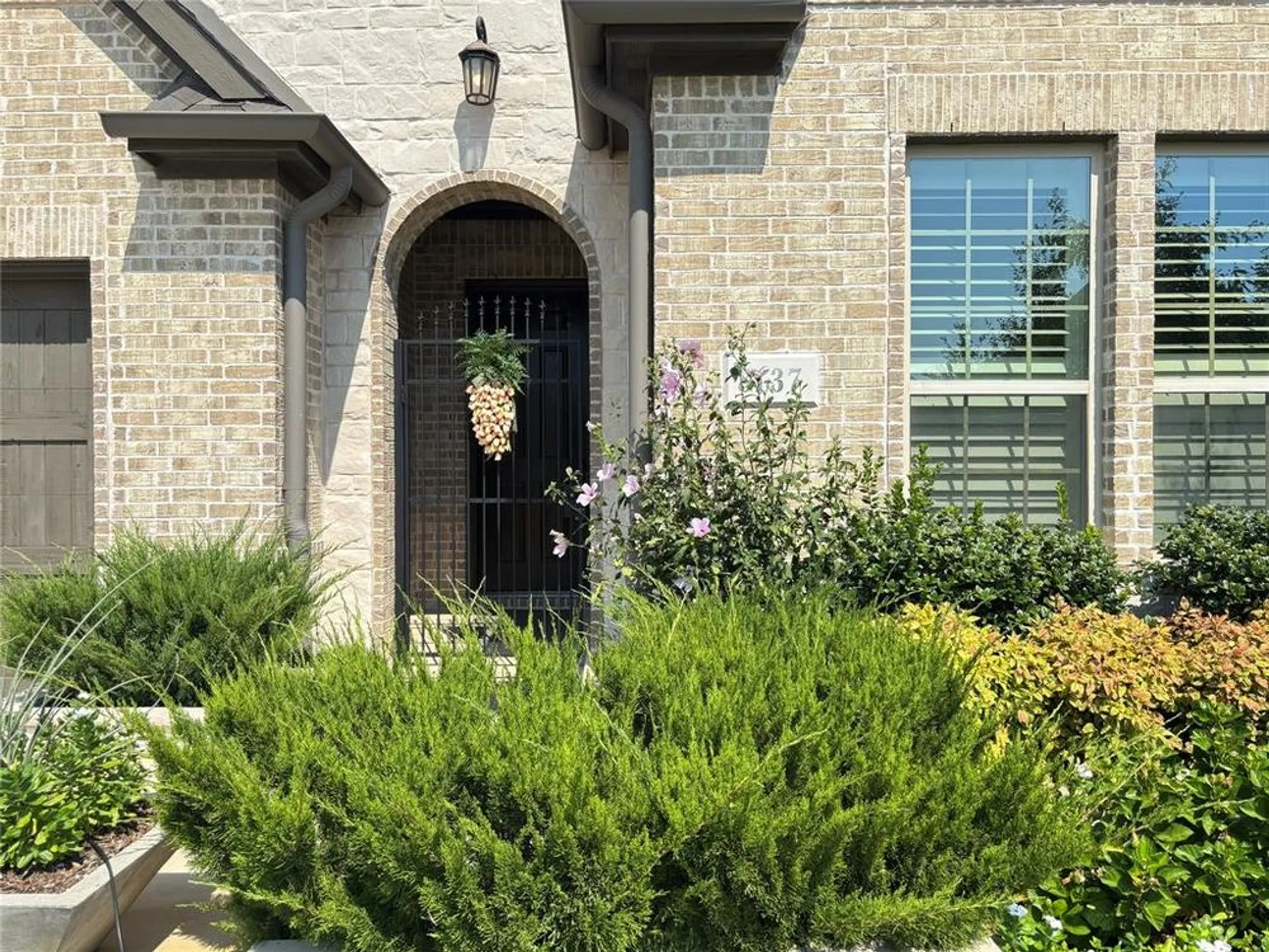 Property Slideshow image 2 of 34 | 8137 maybury, The Colony, TX, 75056