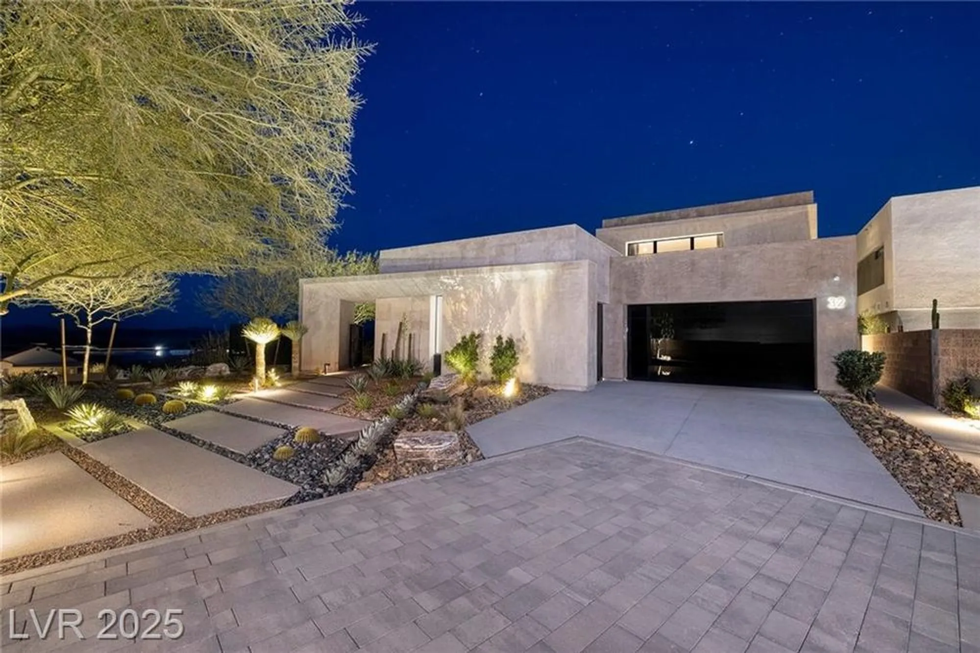 Property Slideshow image 5 of 70 | 32 highland cove ln, Henderson, NV, 89011