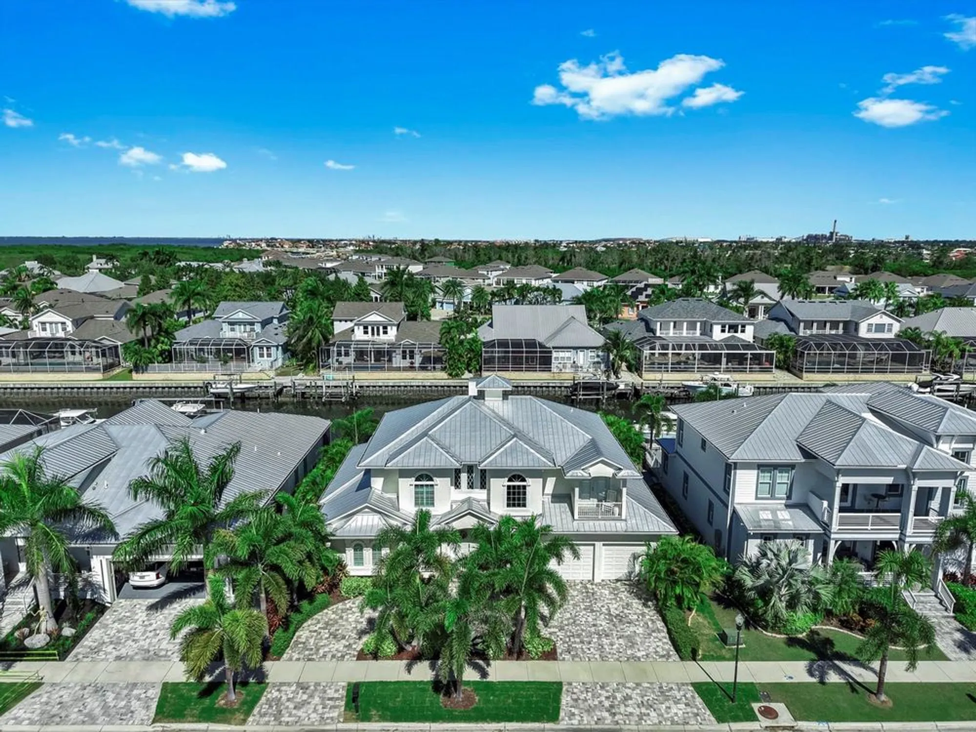 Property Slideshow image 75 of 100 | 701 pinckney dr, Apollo Beach, FL, 33572