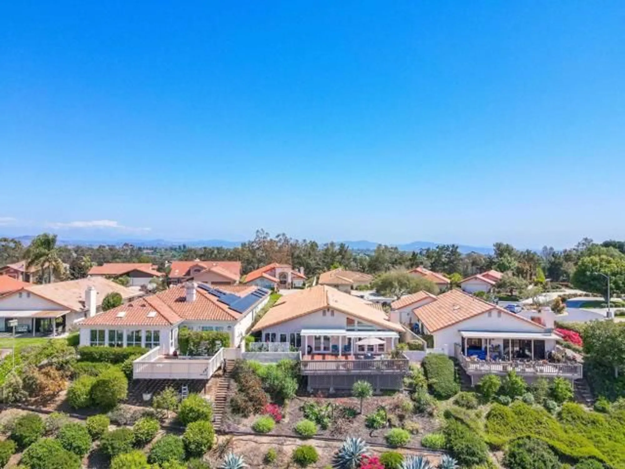 Property Slideshow image 3 of 58 | 1057 ridge heights dr, Fallbrook, CA, 92028