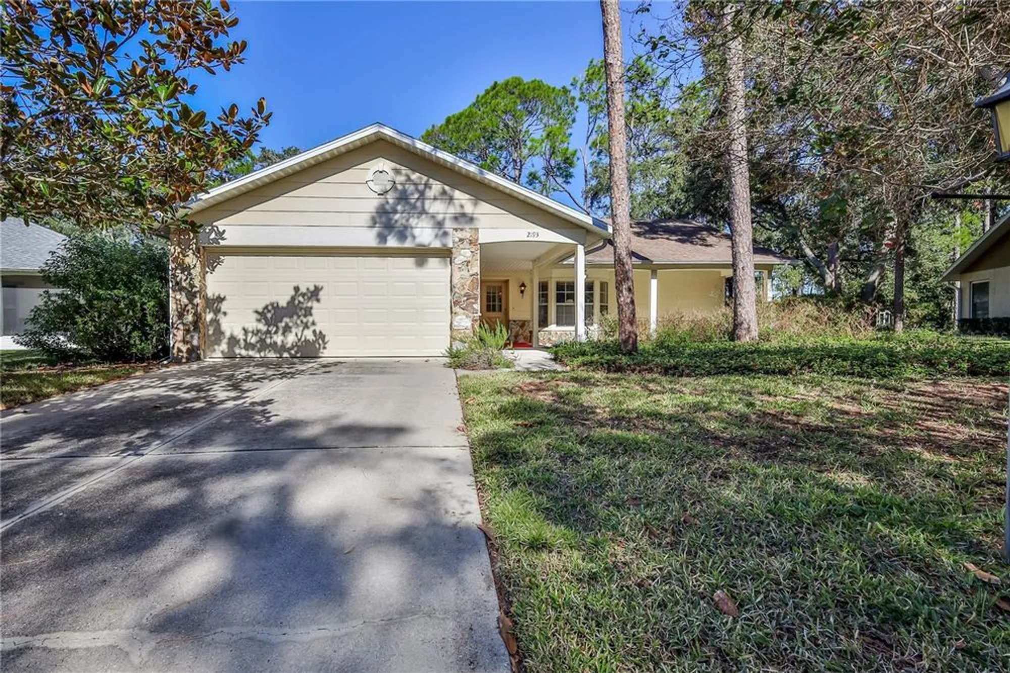 Property Slideshow image 1 of 73 | 2193 timber lodge ln, Spring Hill, FL, 34606