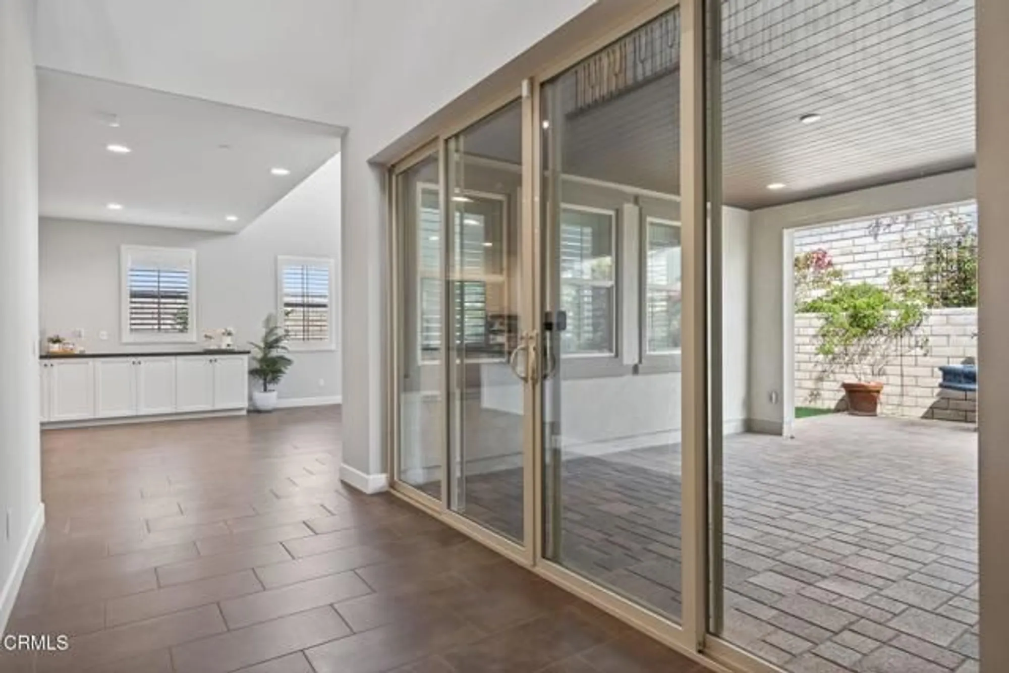 Property Slideshow image 38 of 78 | 2420 quartsite dr, Camarillo, CA, 93012