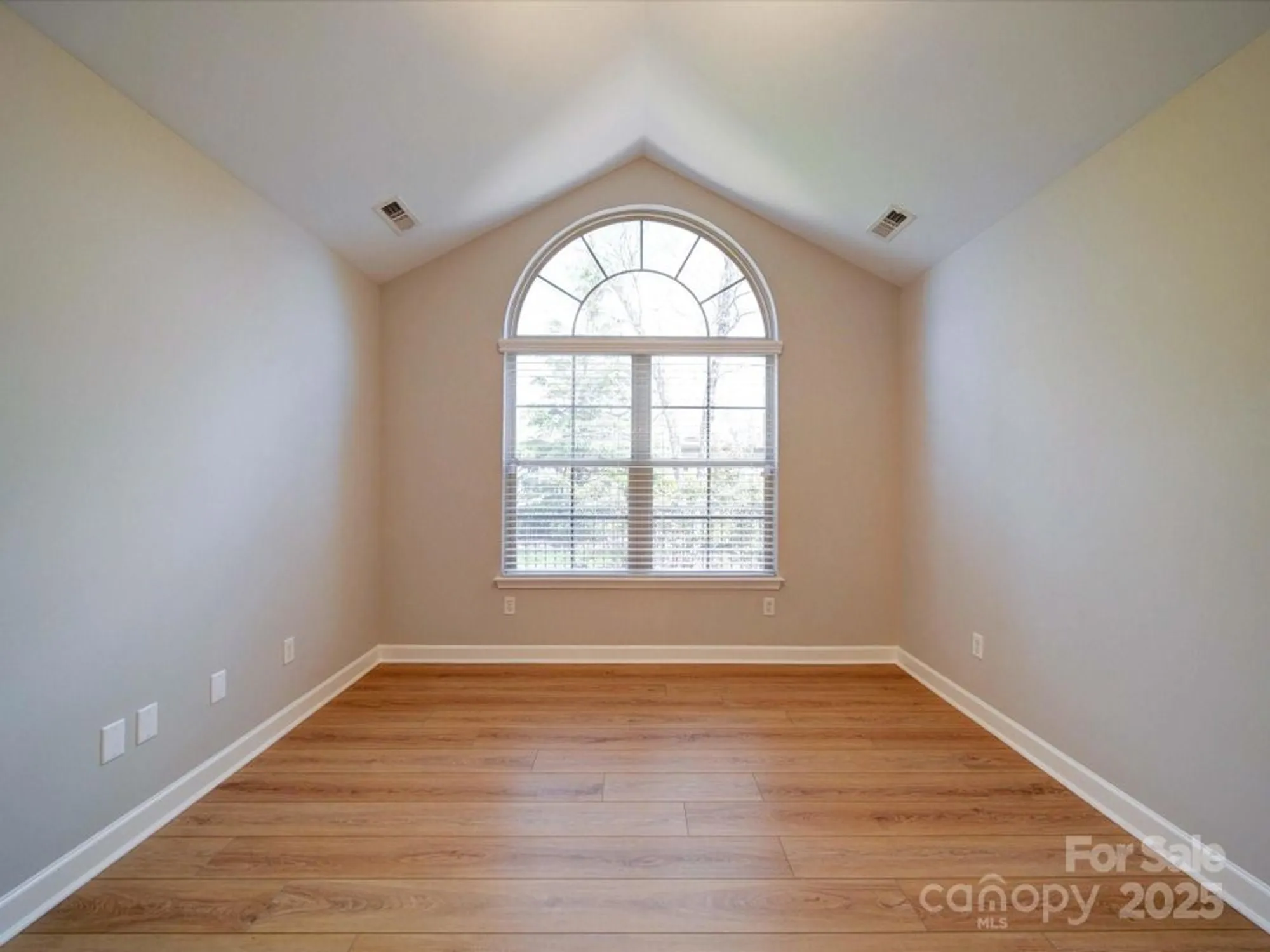 Property Slideshow image 28 of 48 | 4754 polo gate blvd, Charlotte, NC, 28216