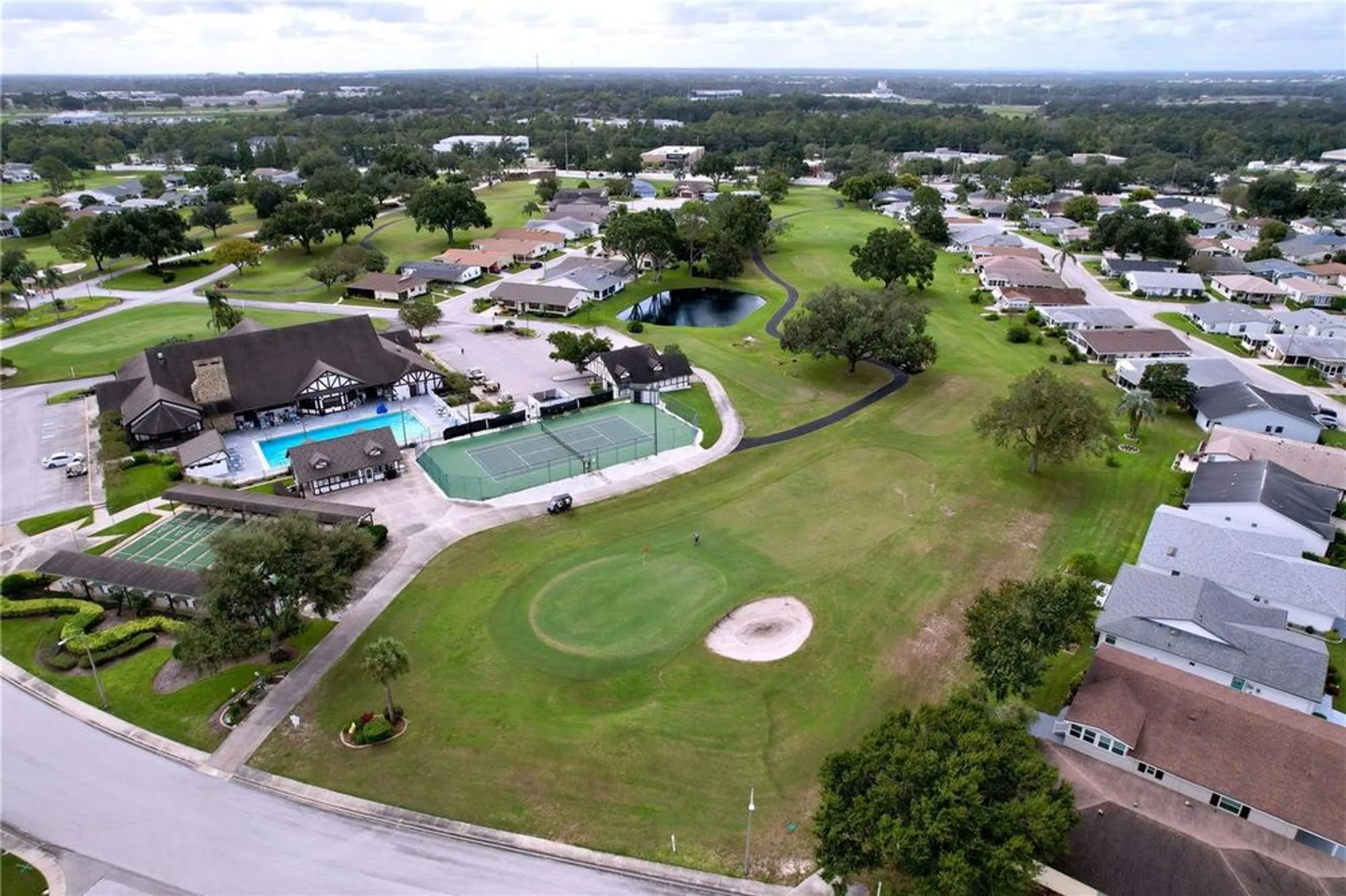 Property Slideshow image 39 of 41 | 2137 grand cypress dr, Lakeland, FL, 33810