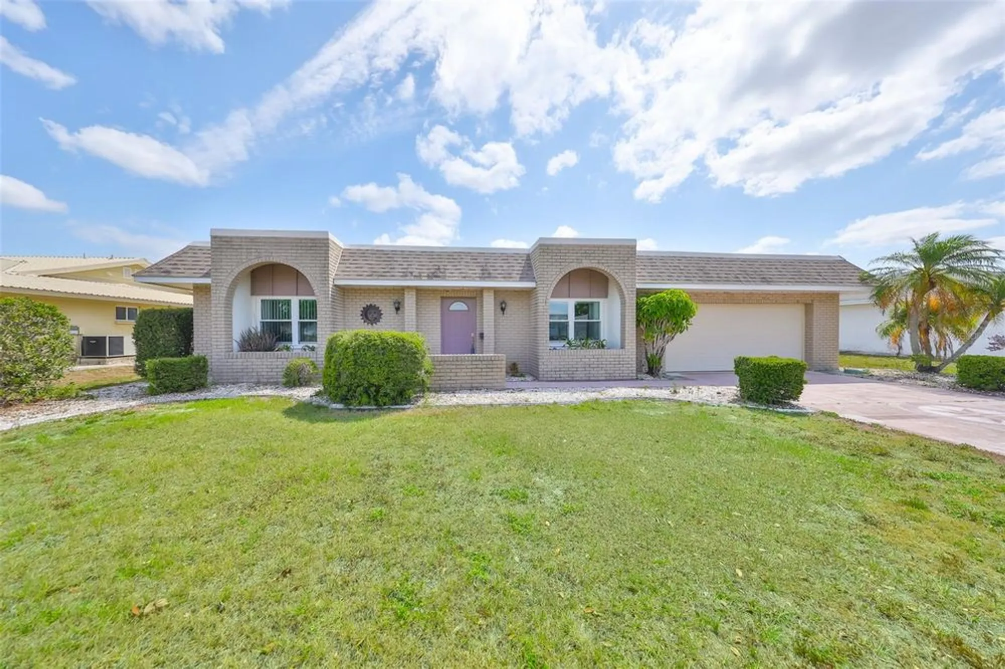 Property Slideshow image 1 of 30 | 1529 allegheny dr, Sun City Center, FL, 33573