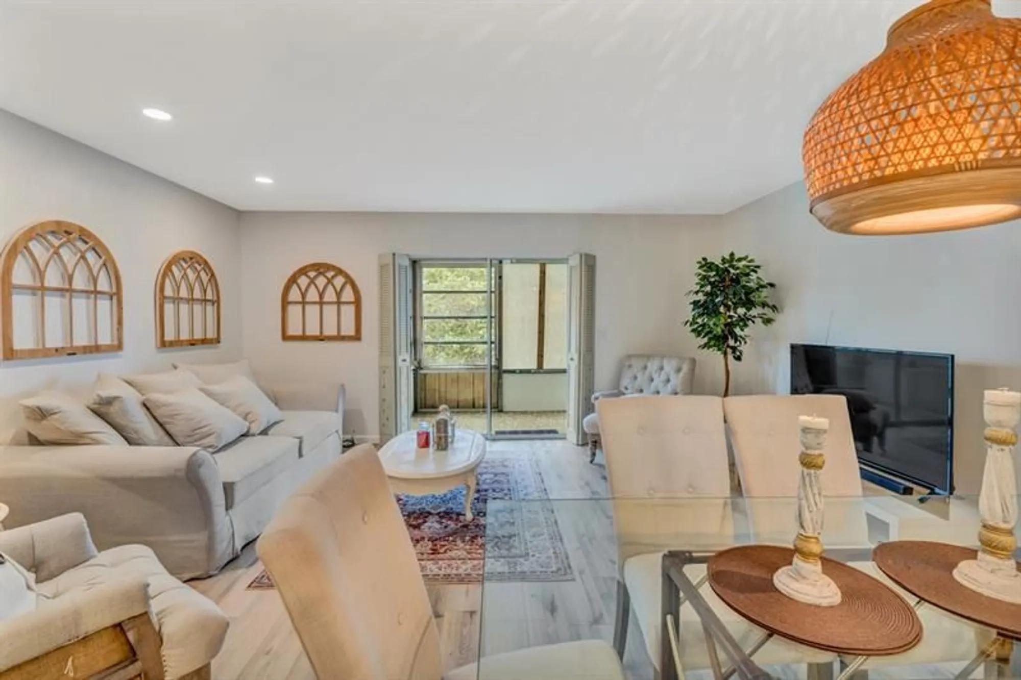 Property Slideshow image 17 of 46 | 4750 nw 22nd ct 417, Lauderhill, FL, 33313