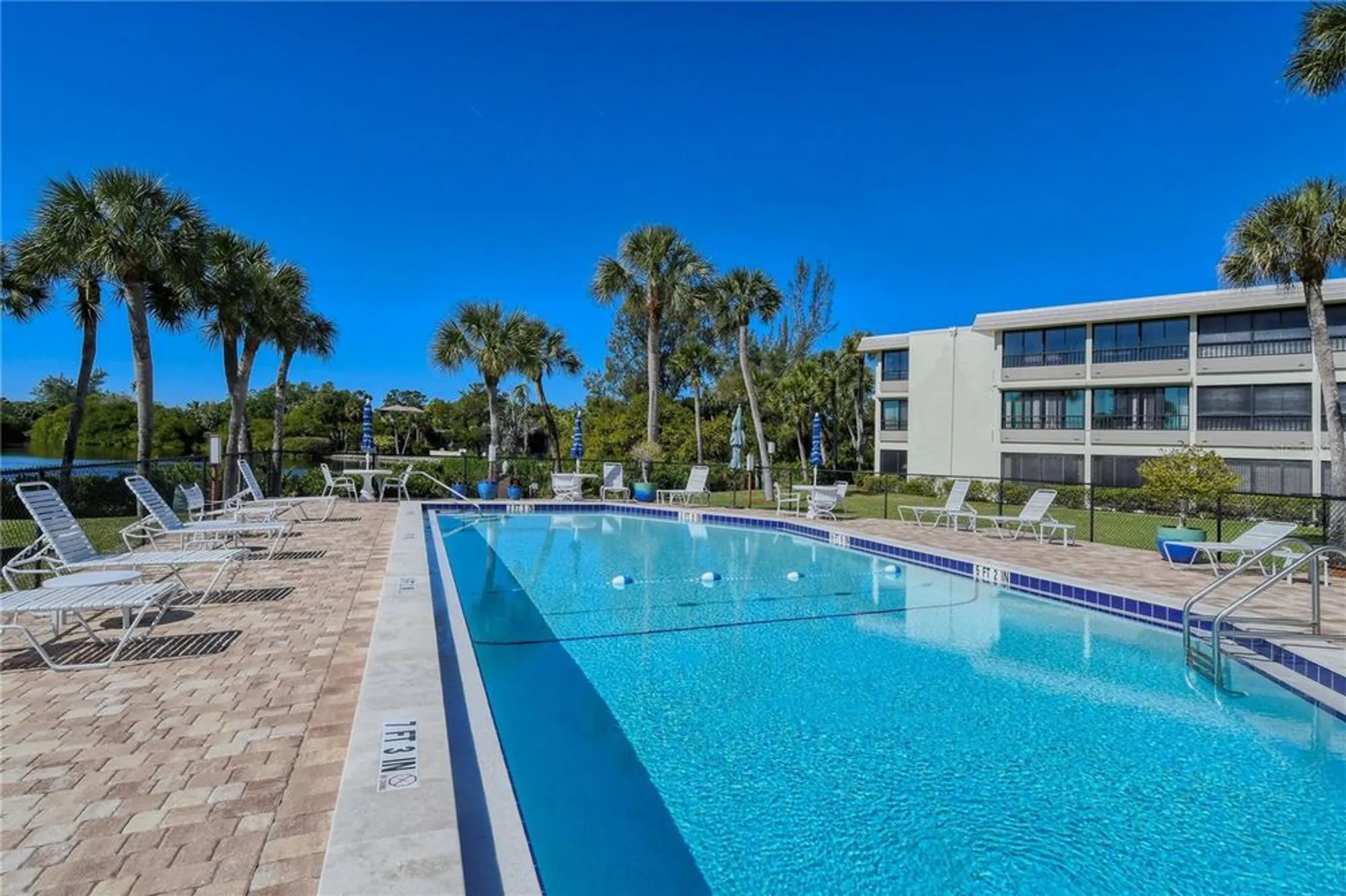 Property Slideshow image 56 of 65 | 119 whispering sands cir # v36, Sarasota, FL, 34242