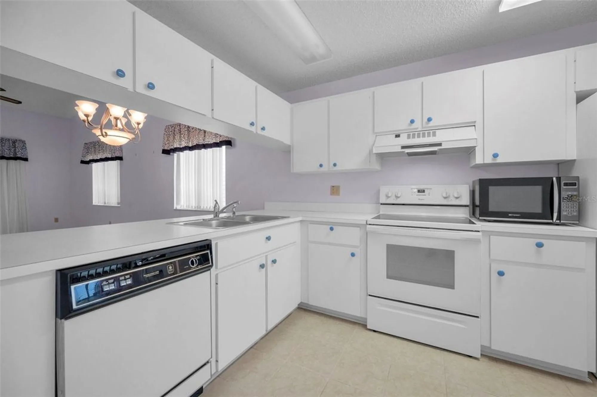 Property Slideshow image 17 of 44 | 6425 thicket trl, New Port Richey, FL, 34653