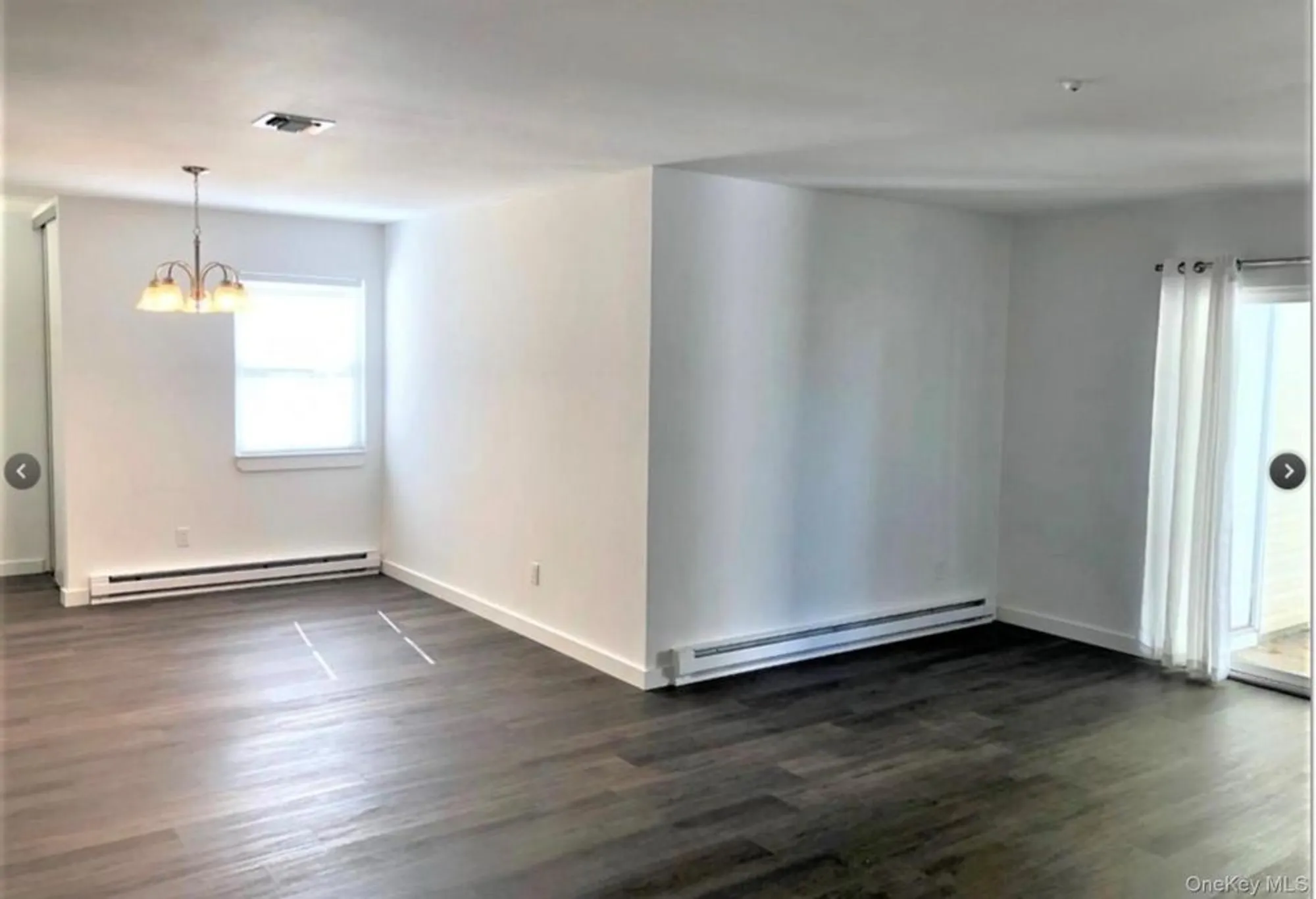 Property Slideshow image 6 of 8 | 401 cabot ct, Smithtown, NY, 11780