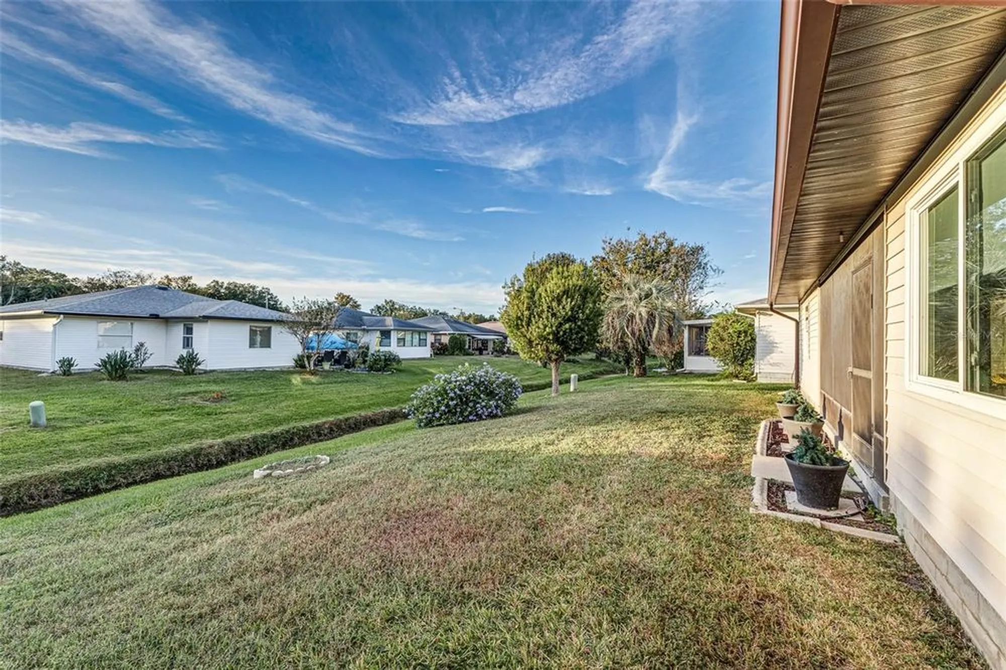 Property Slideshow image 30 of 33 | 1635 colonnades cir, Lakeland, FL, 33811