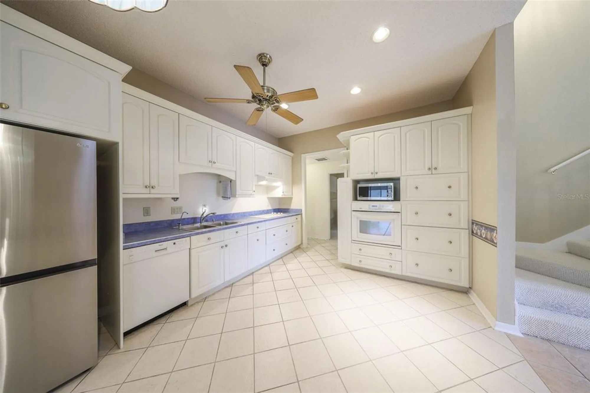 Property Slideshow image 15 of 100 | 1117 mcdaniel st # 301, Sun City Center, FL, 33573