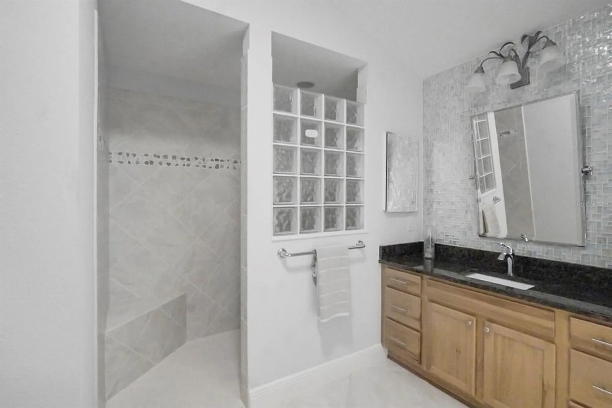 Property Slideshow image 23 of 54 | 415 kilmer way, The Villages, FL, 32162