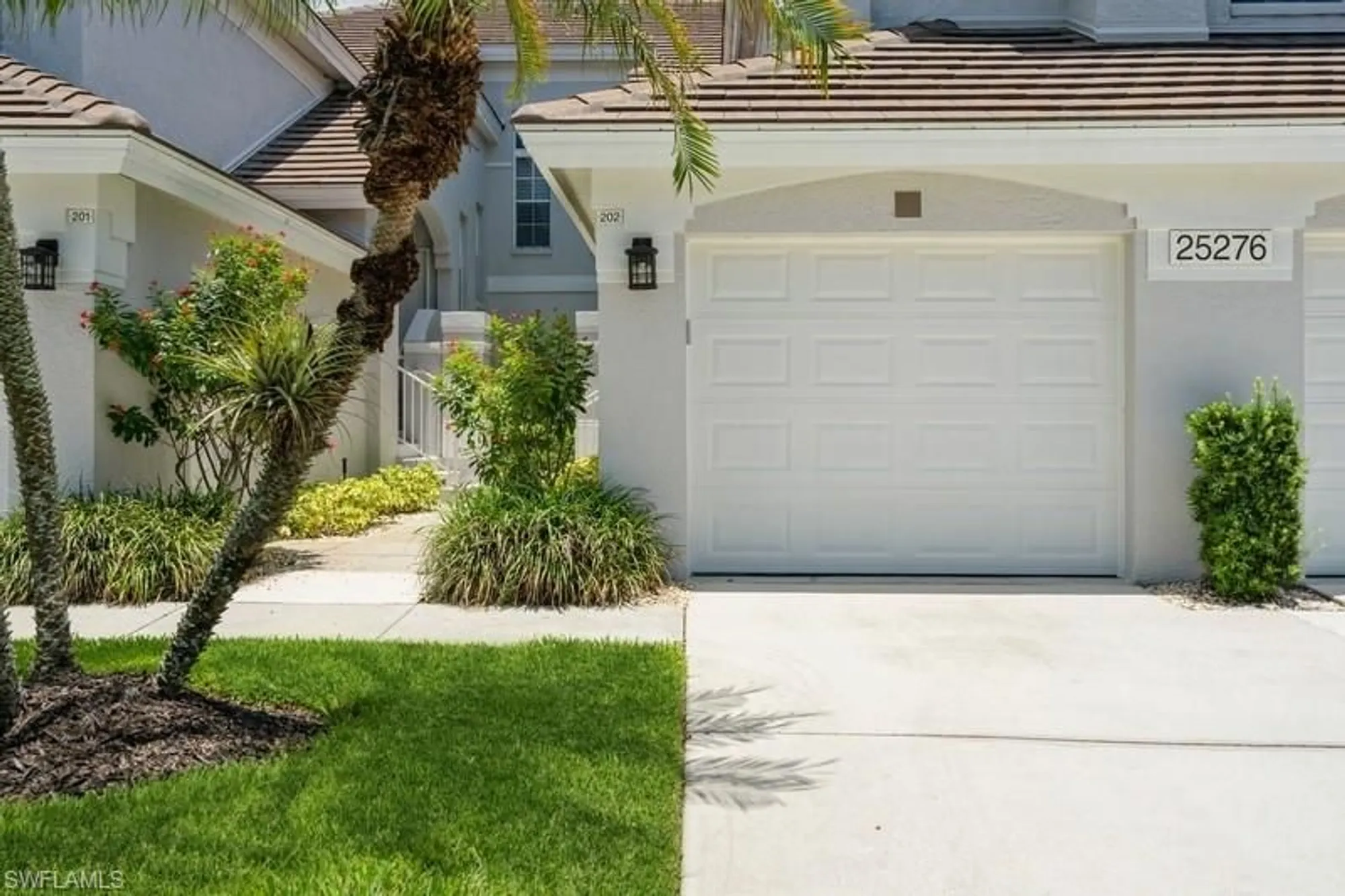 Property Slideshow image 2 of 35 | 25276 pelican creek cir 202, Bonita Springs, FL, 34134