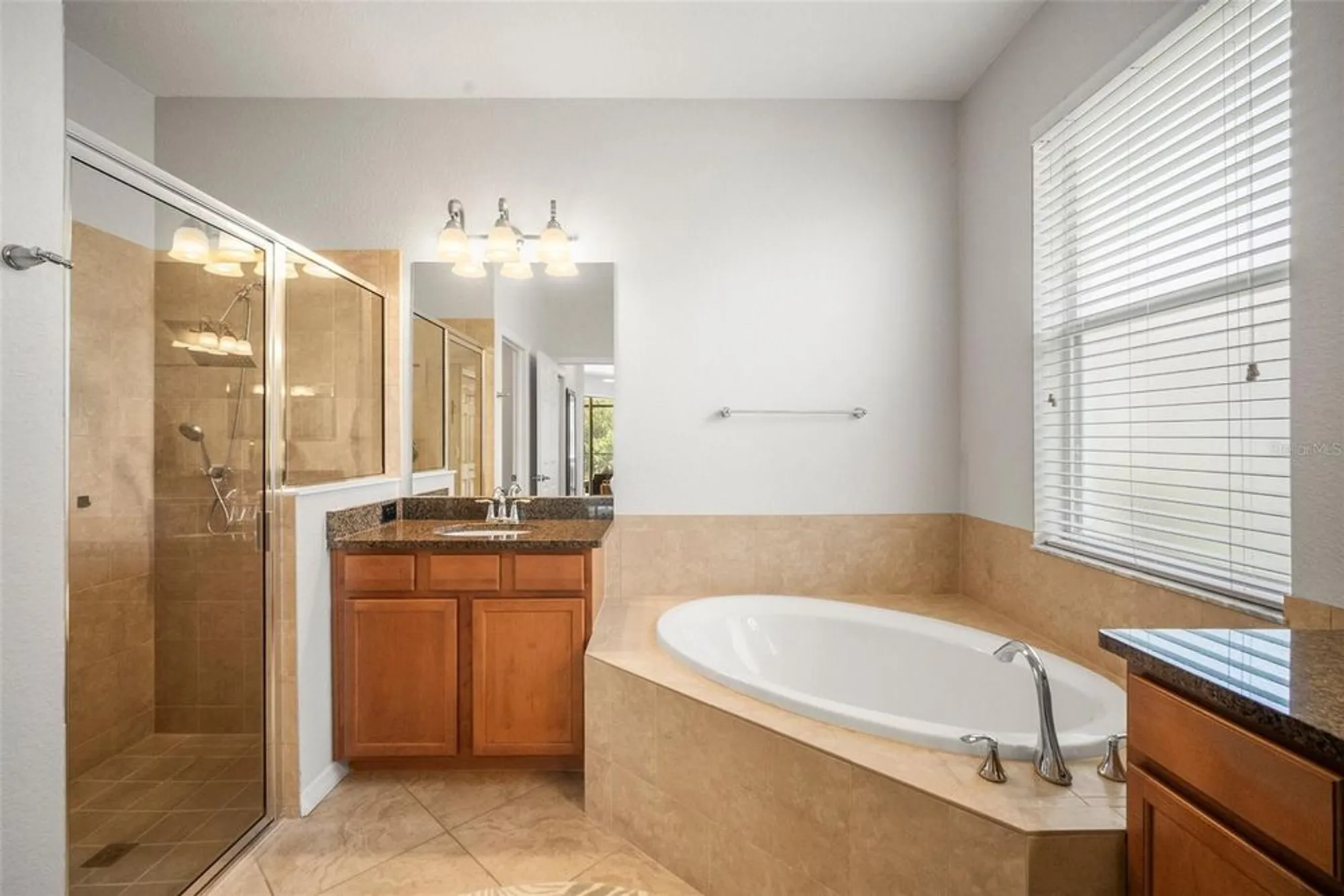 Property Slideshow image 20 of 52 | 358 river enclave ct, Bradenton, FL, 34212