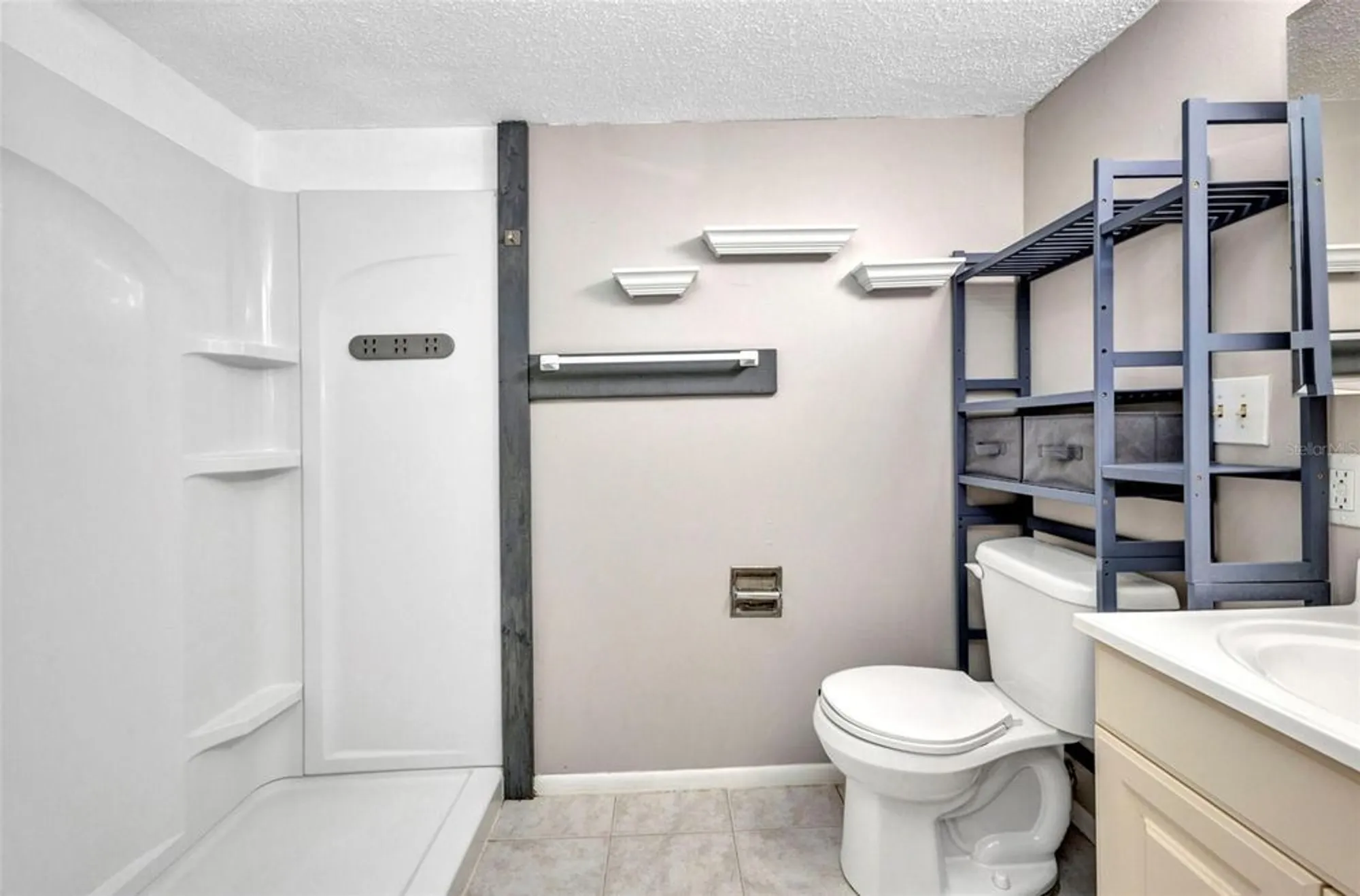 Property Slideshow image 39 of 54 | 2437 harbor blvd apt 114, Port Charlotte, FL, 33952