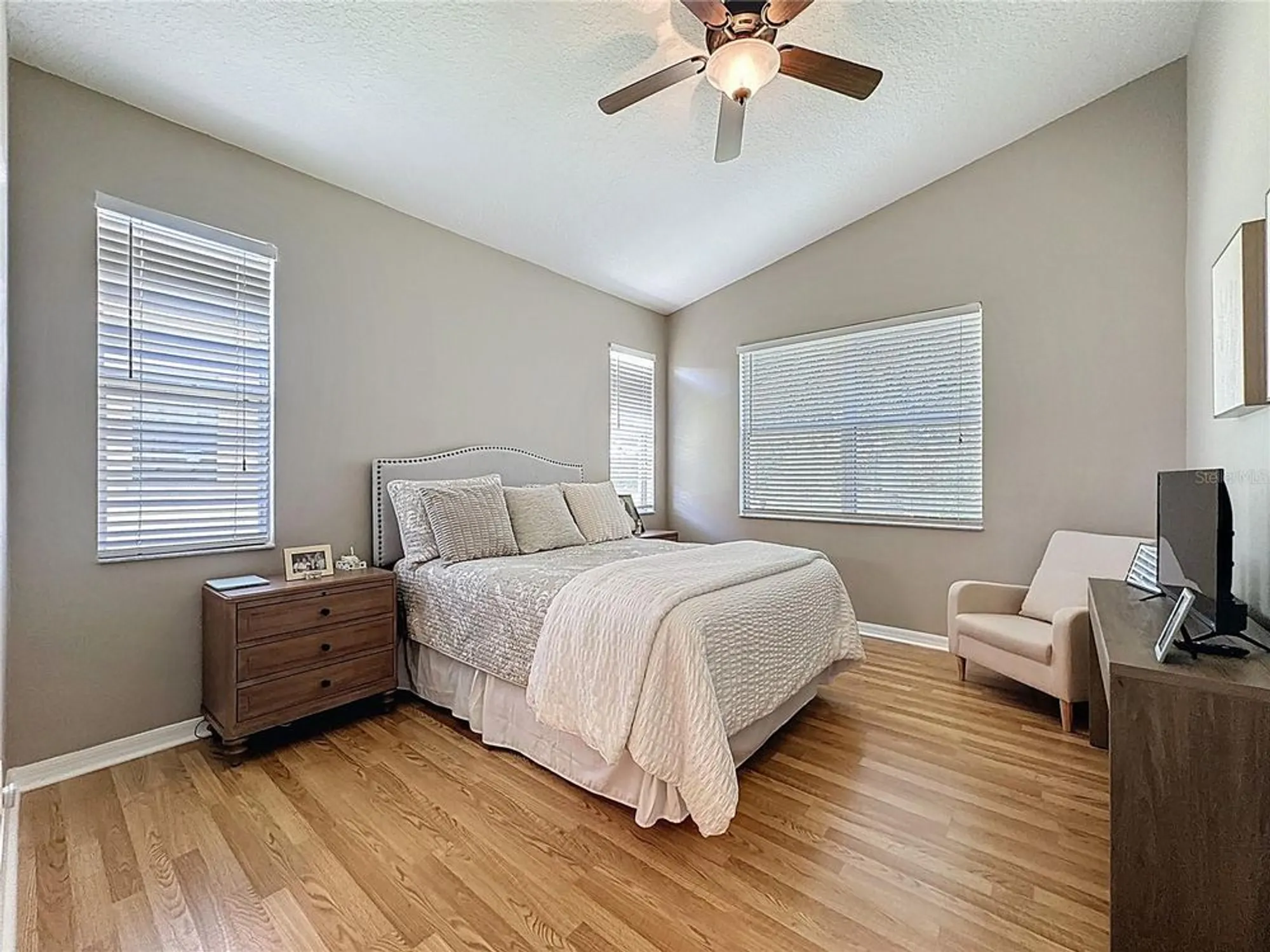 Property Slideshow image 22 of 75 | 133 crepe myrtle dr, Groveland, FL, 34736