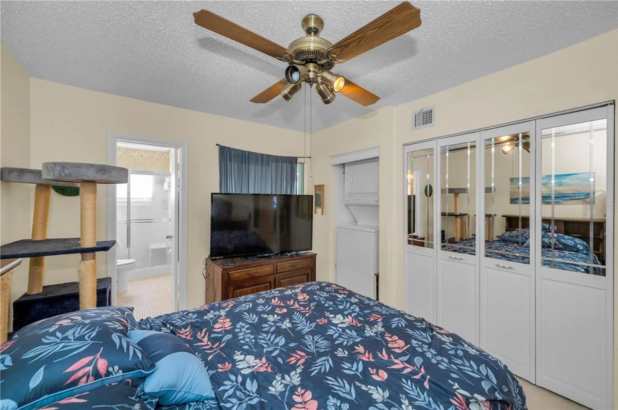 Property Slideshow image 21 of 74 | 2428 columbia dr 64, Clearwater, FL, 33763