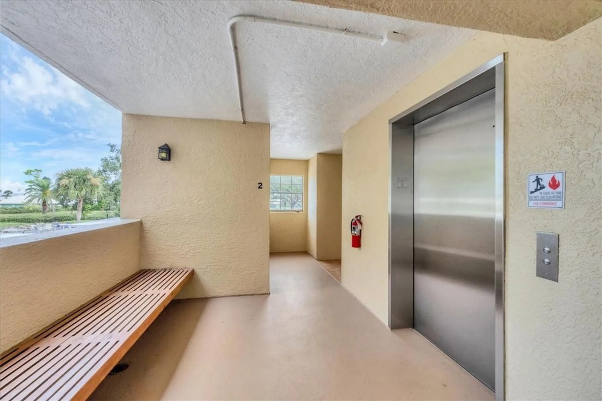 Property Slideshow image 5 of 56 | 823 wexford blvd # 823, Venice, FL, 34293