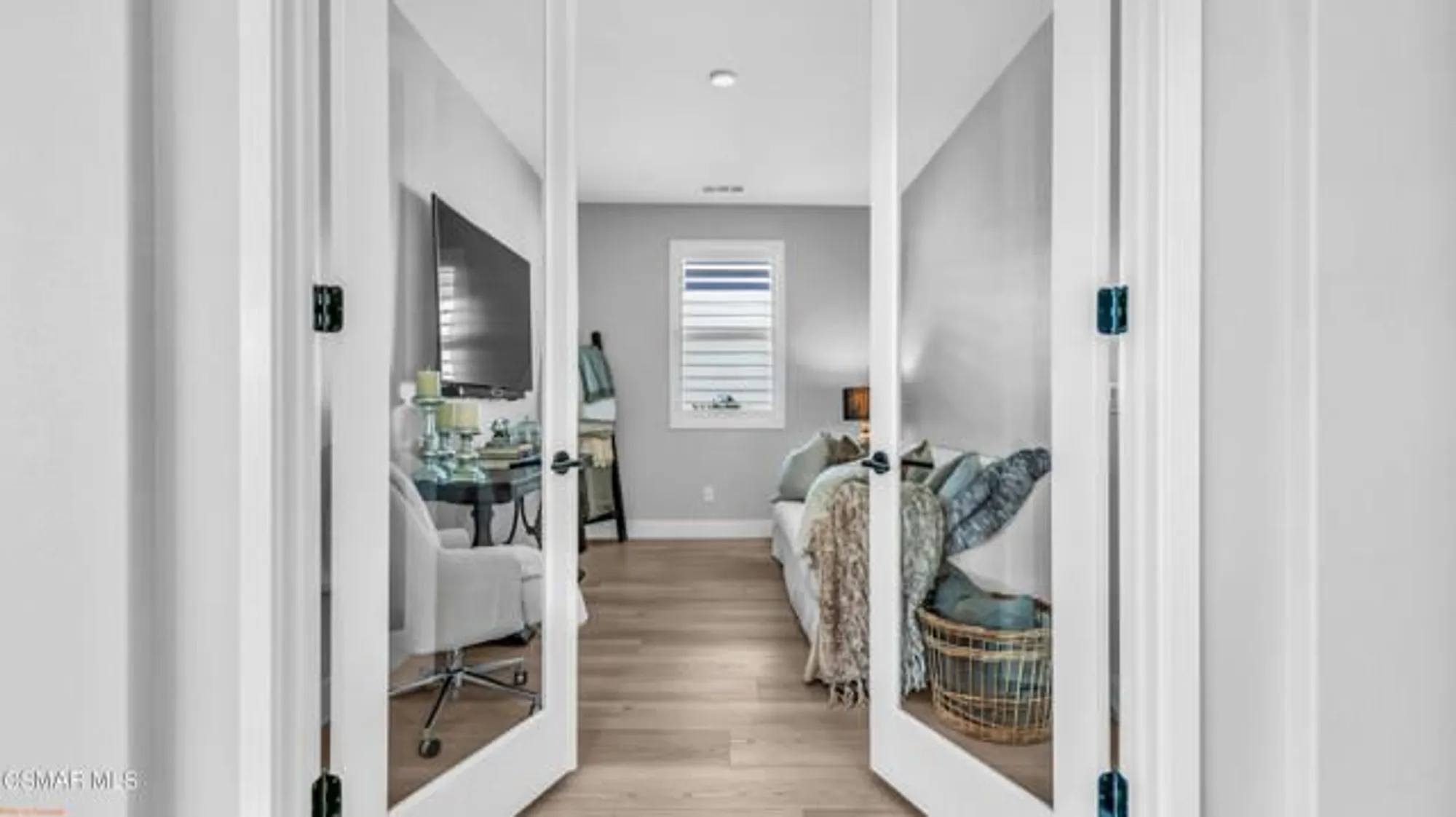 Property Slideshow image 12 of 43 | 82395 crane dr, Indio, CA, 92201