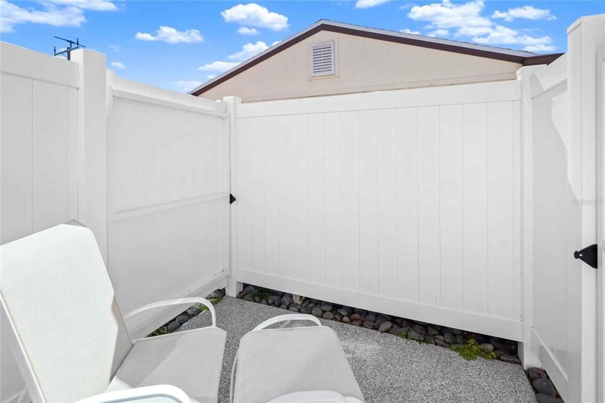 Property Slideshow image 28 of 35 | 6213 green view dr # 127, Sarasota, FL, 34231