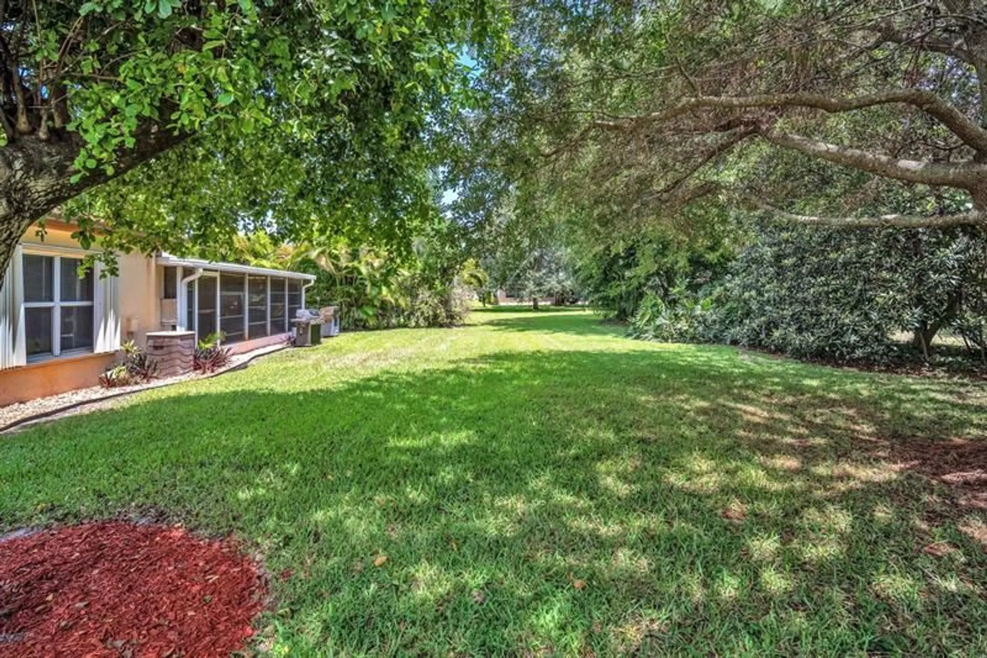 Property Slideshow image 6 of 36 | 6104 rainbow cir, Greenacres, FL, 33463