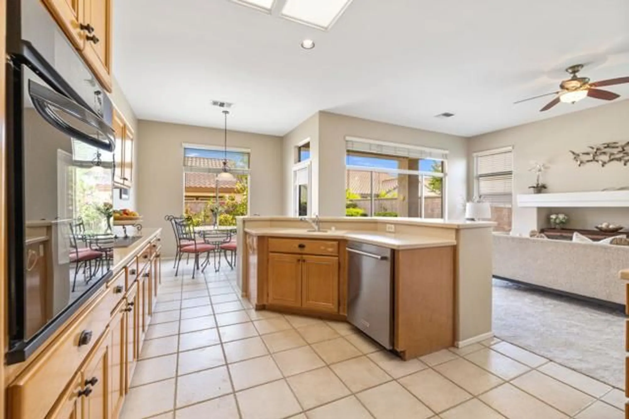 Property Slideshow image 19 of 41 | 78462 palm tree ave, Palm Desert, CA, 92211