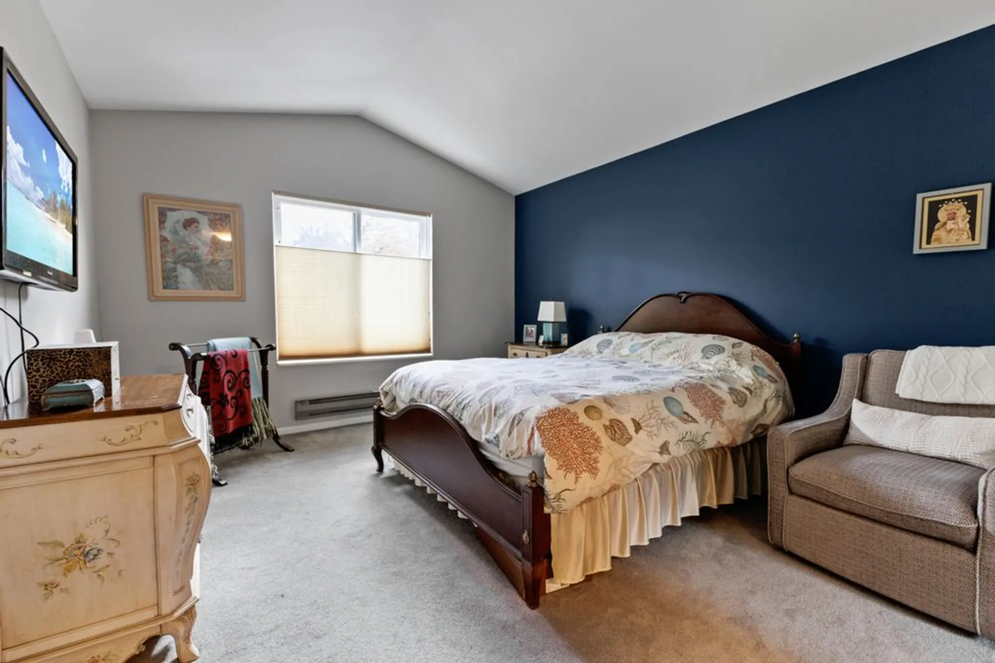 Property Slideshow image 11 of 26 | 748 shoreline rd, Lake Barrington, IL, 60010