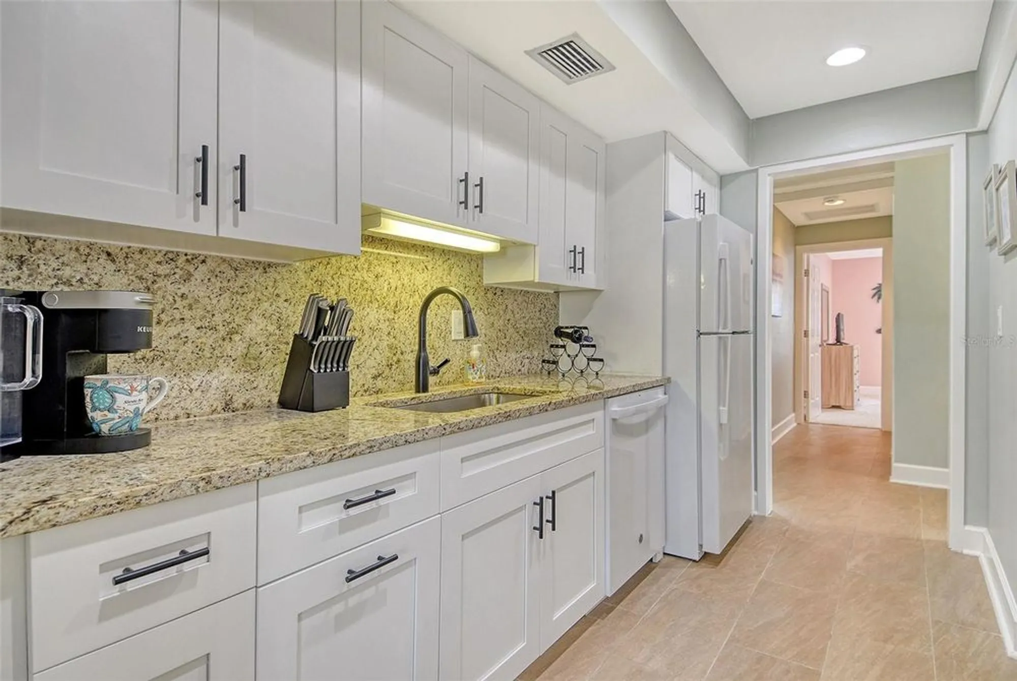 Property Slideshow image 21 of 68 | 143 whispering sands dr # v30, Sarasota, FL, 34242