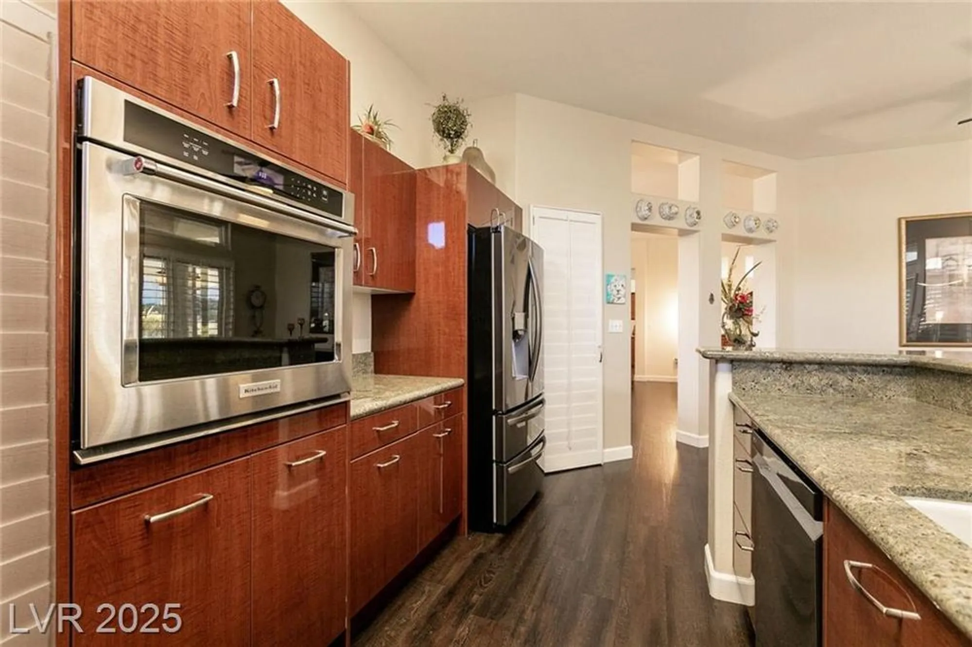 Property Slideshow image 14 of 46 | 1901 capestone st, Las Vegas, NV, 89134