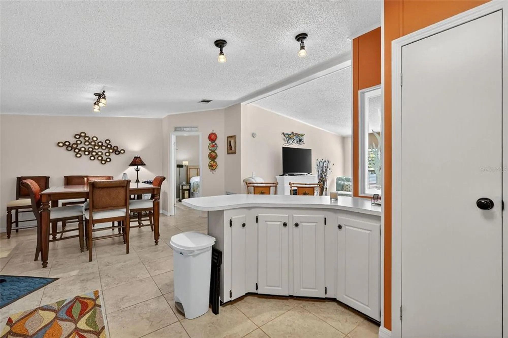 Property Slideshow image 7 of 28 | 5140 desoto way, Leesburg, FL, 34748