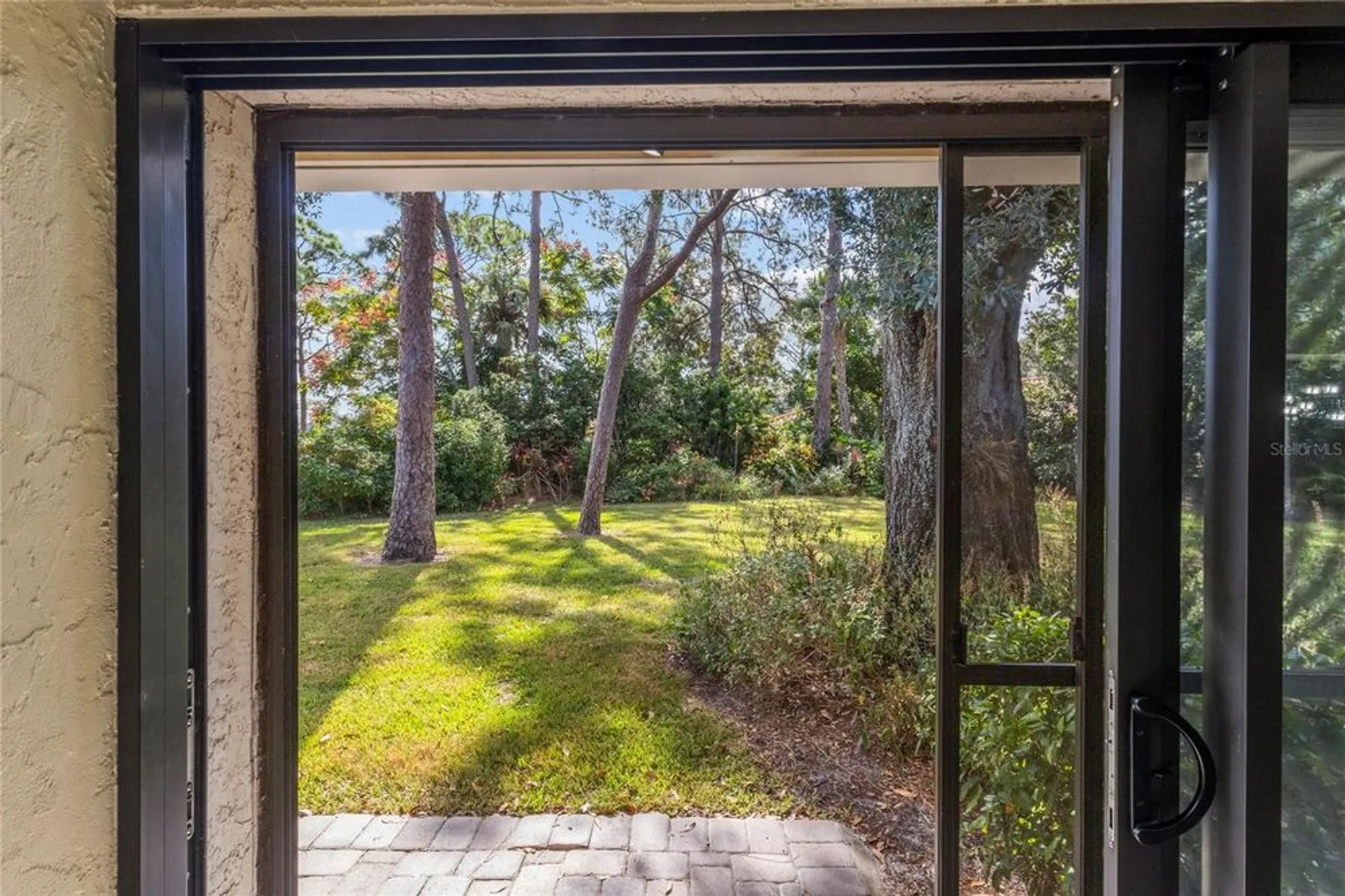 Property Slideshow image 31 of 38 | 7143 fairway bend ln, Sarasota, FL, 34243