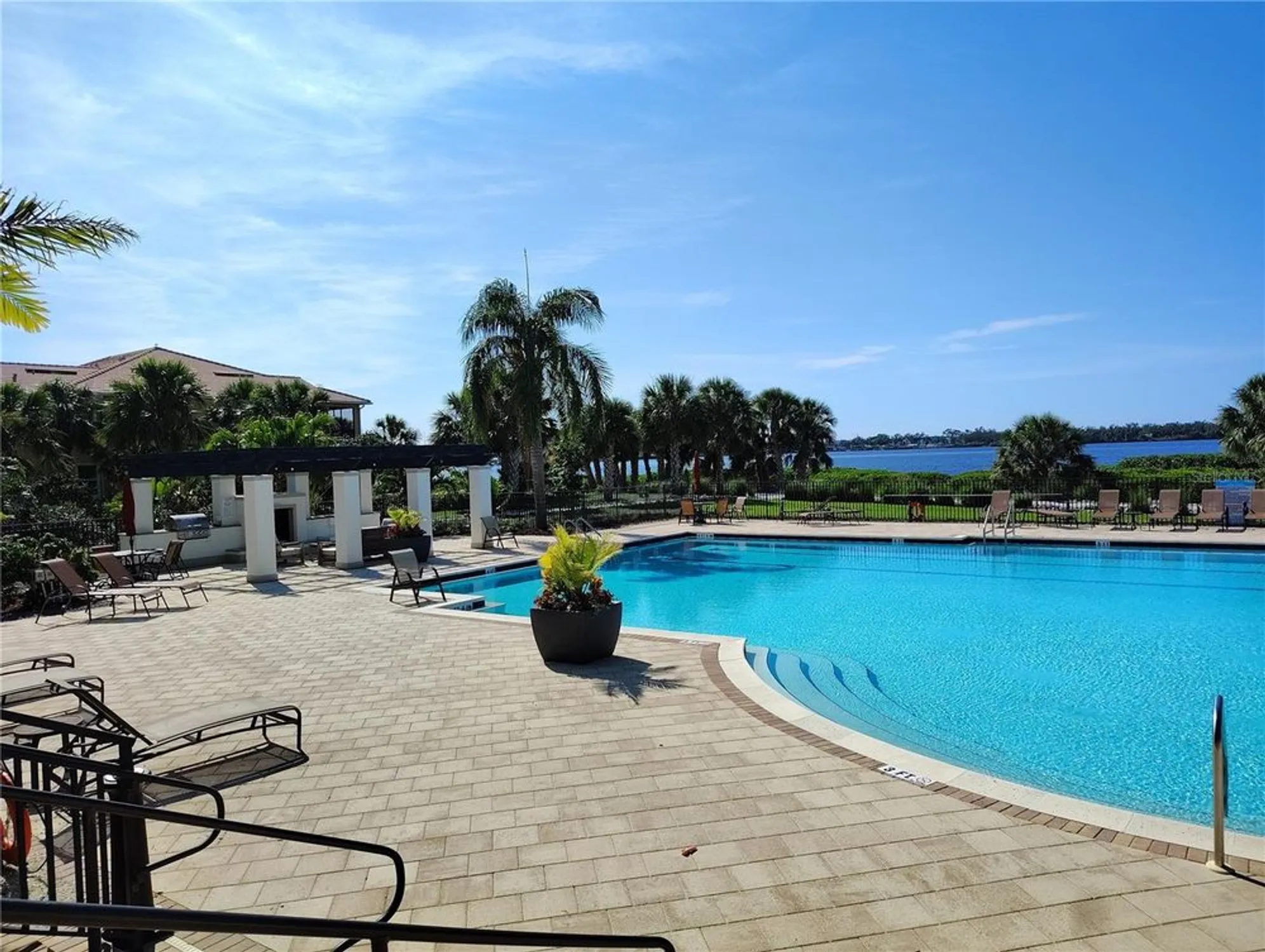 Property Slideshow image 62 of 84 | 1264 riverscape st b, Bradenton, FL, 34208