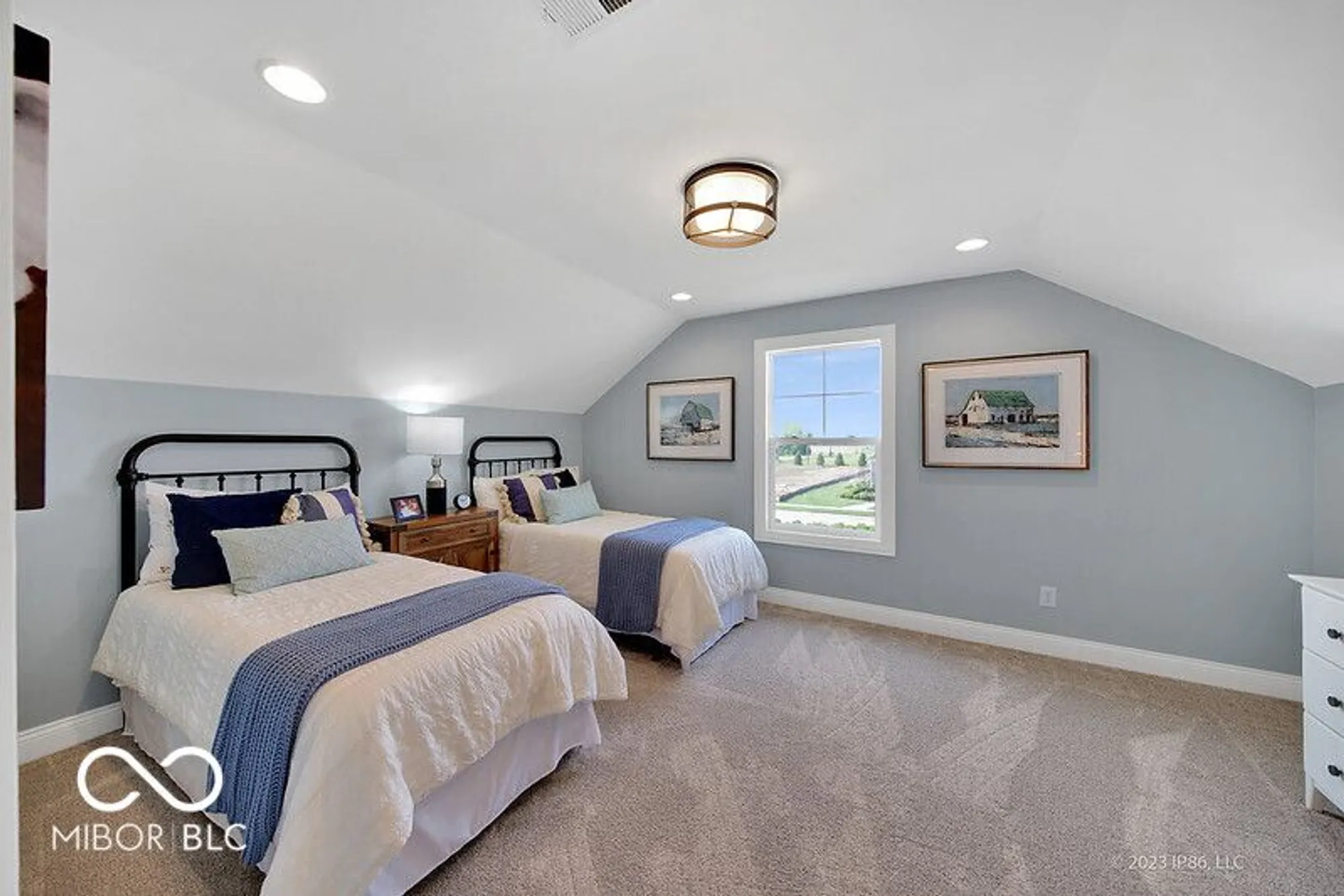 Property Slideshow image 14 of 19 | 16098 quarter pole ln, Westfield, IN, 46074