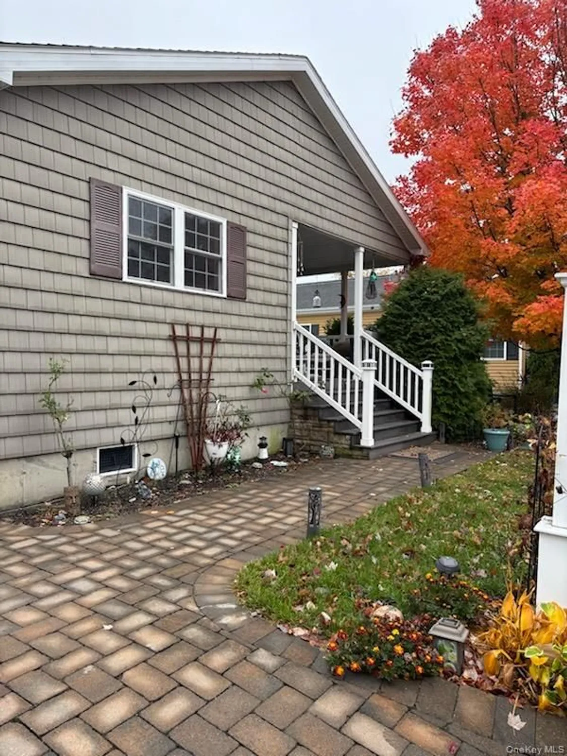 Property Slideshow image 3 of 7 | 1661 old country rd unit 539, Riverhead, NY, 11901